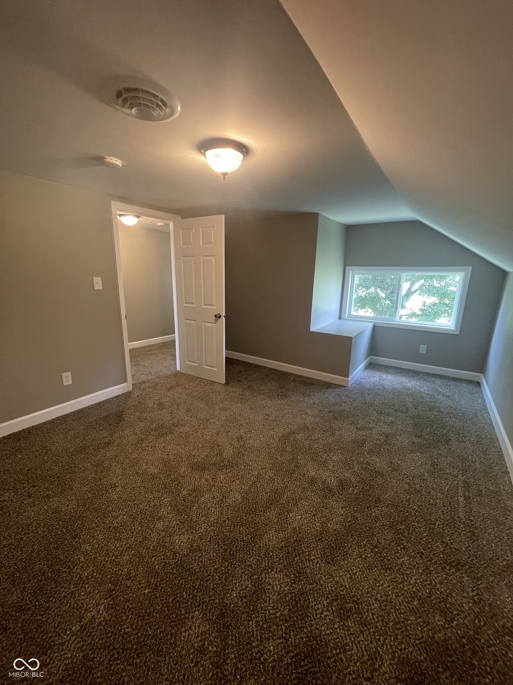 5722 E Township Line Road
