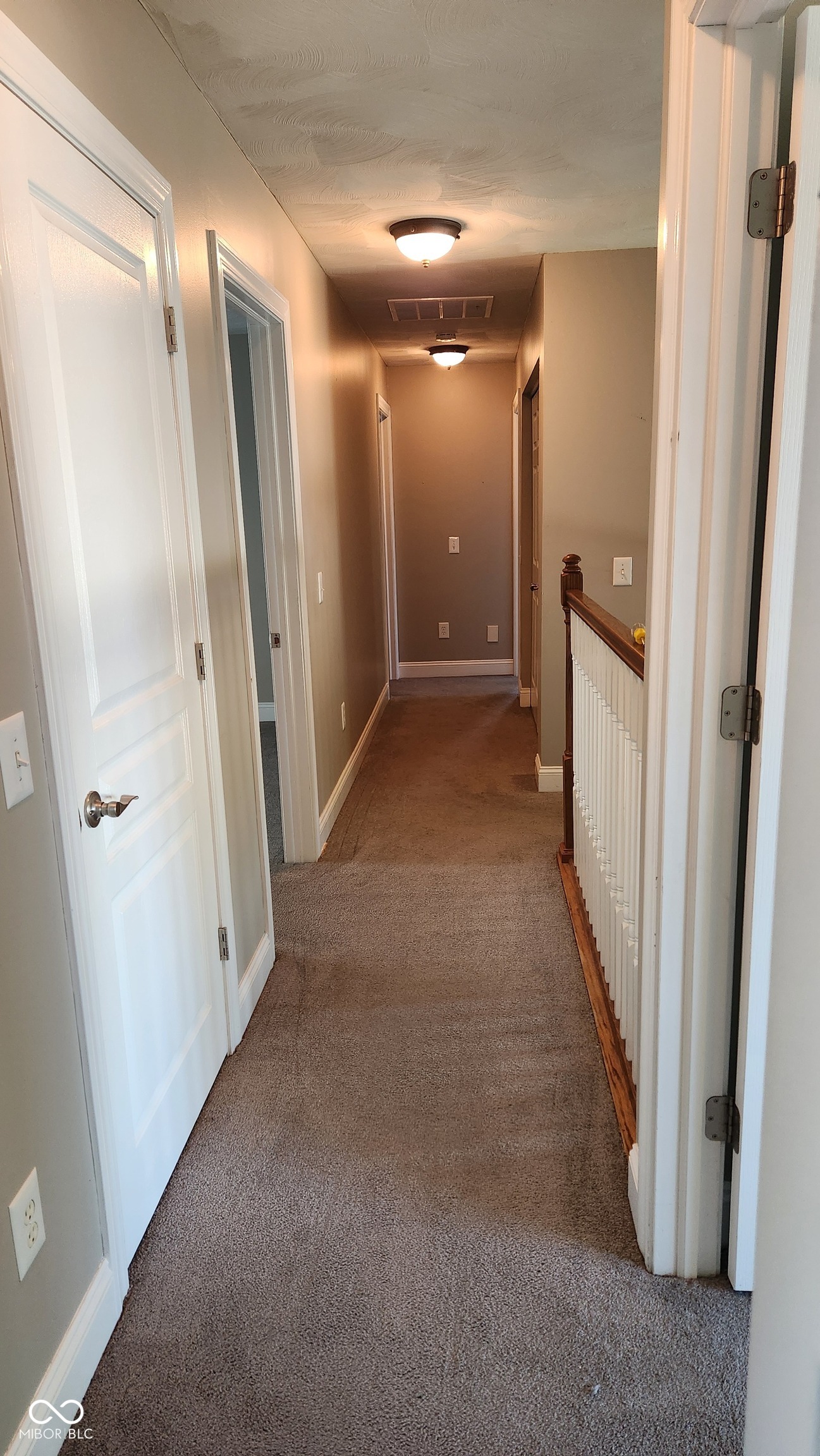 1085 E Jack's Way
