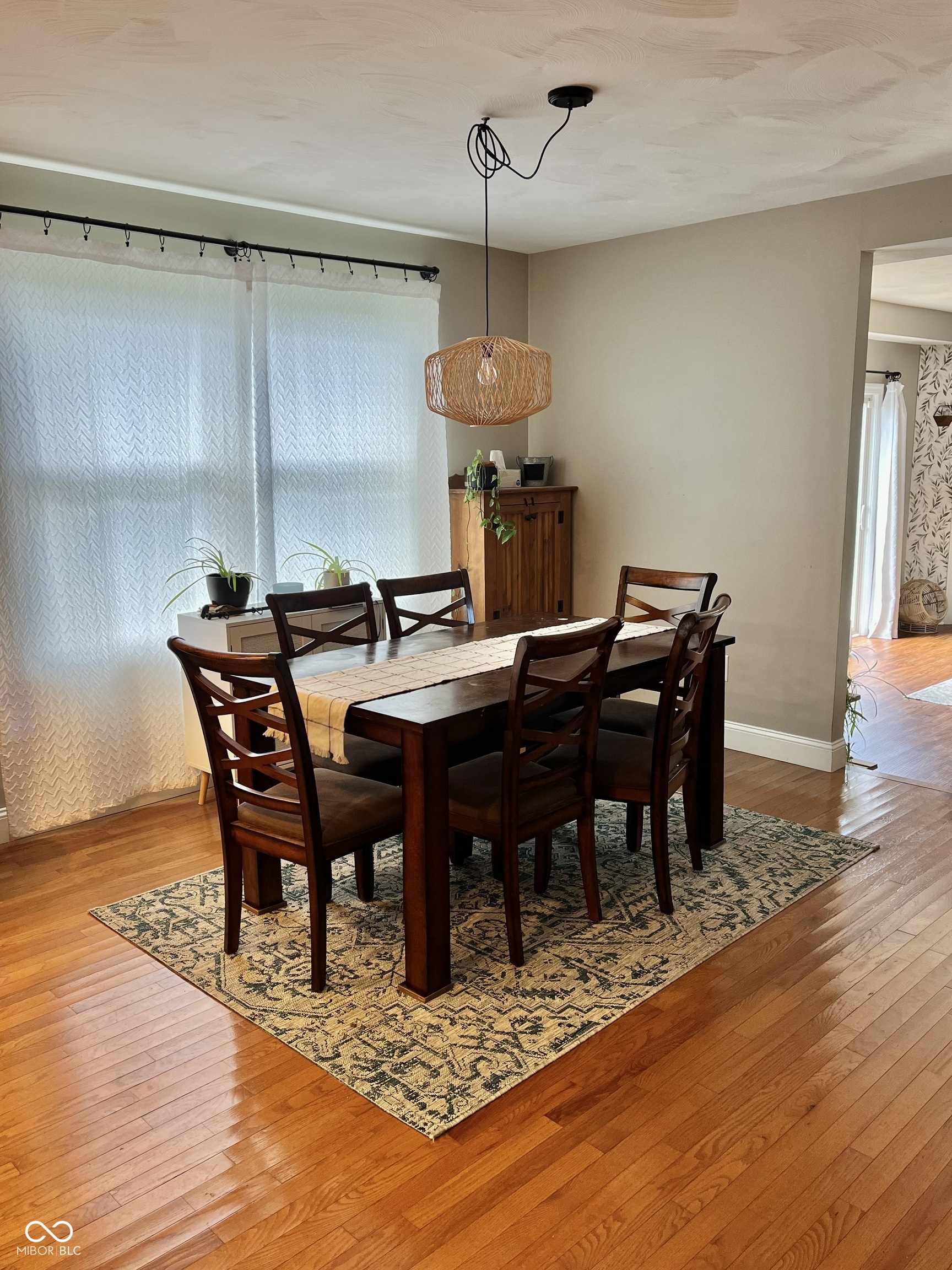 1085 E Jack's Way