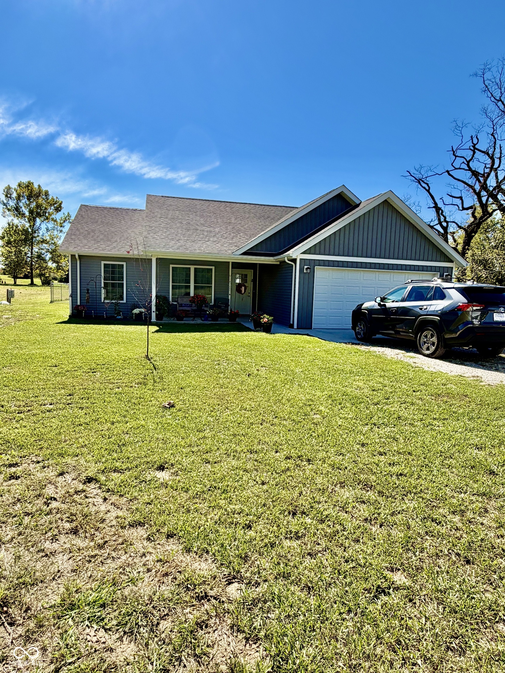 1594 N Cowlitz Trail