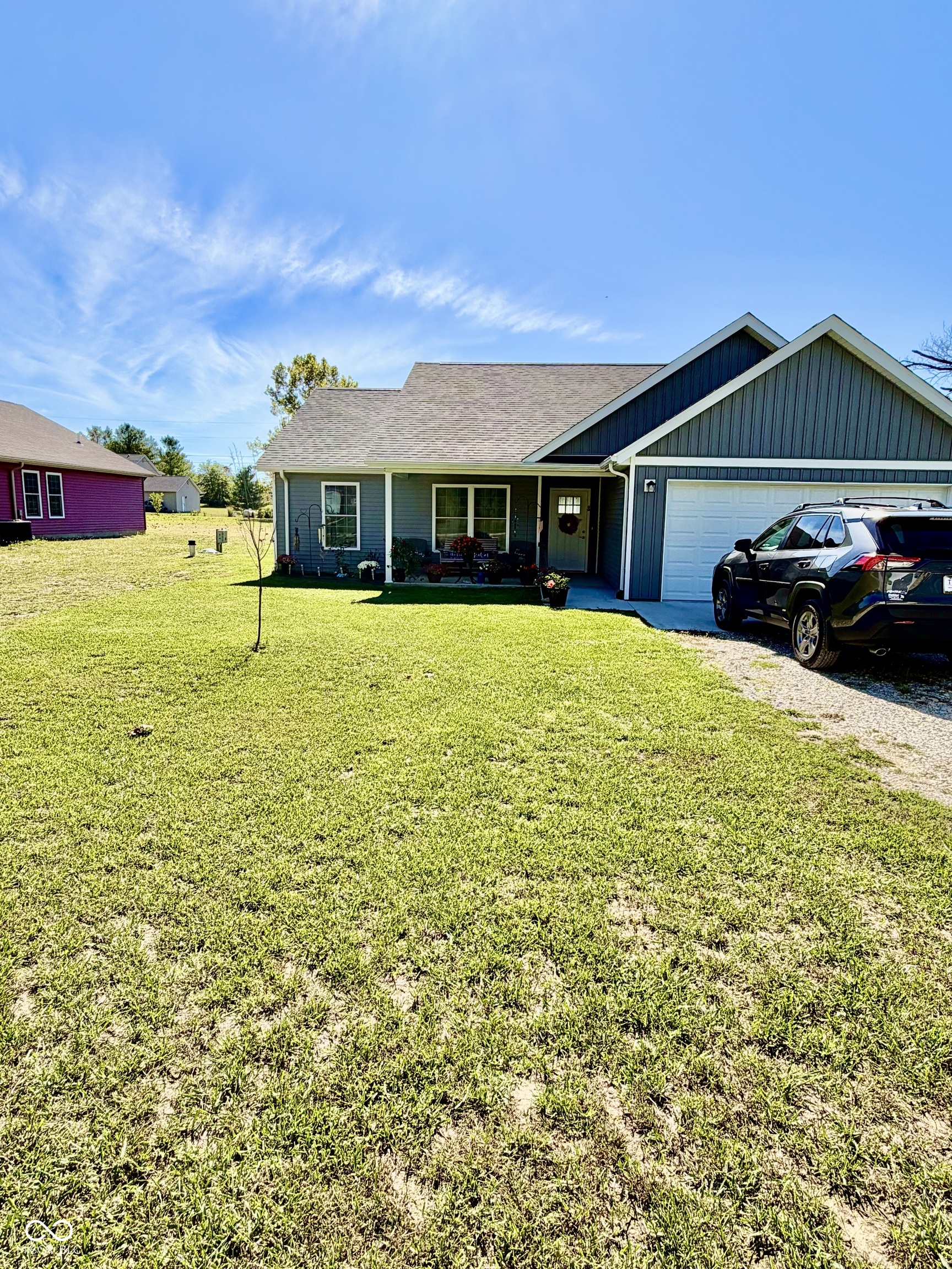 1594 N Cowlitz Trail