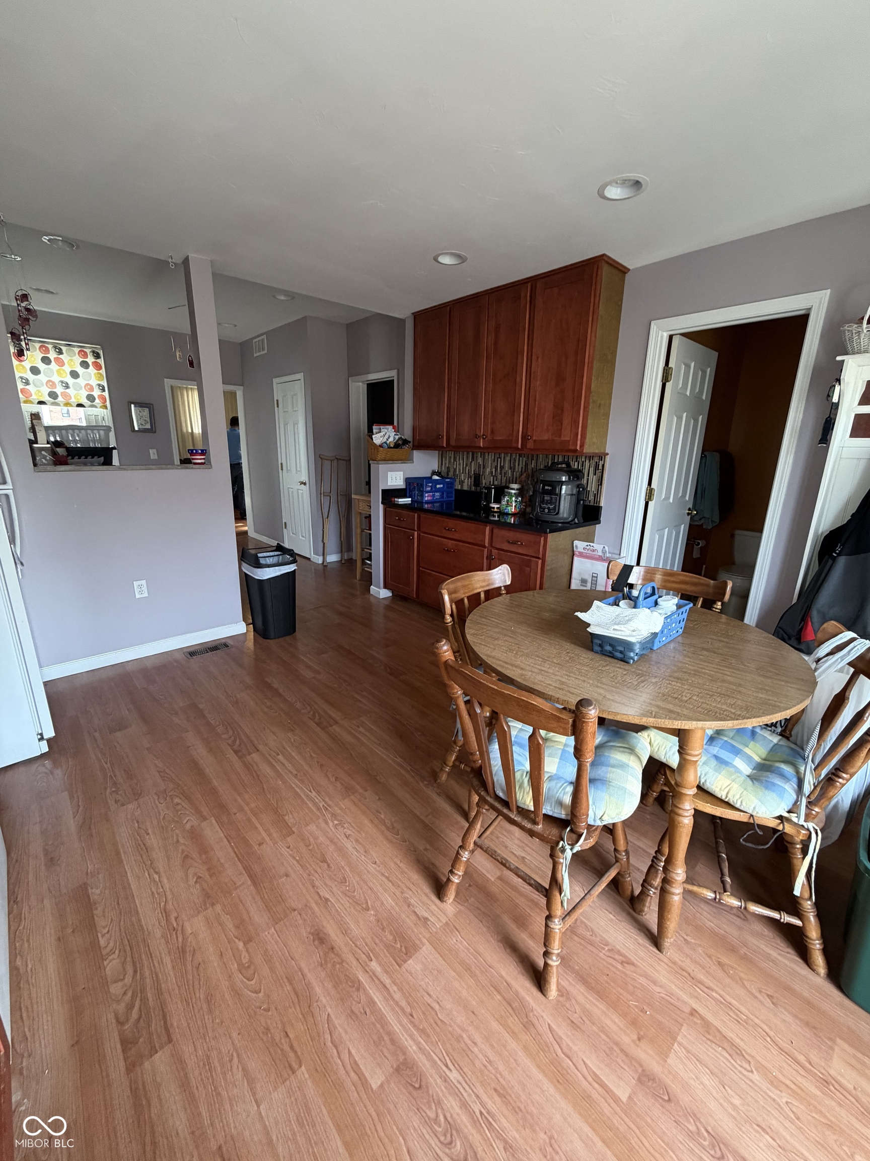 323 S Walnut Street