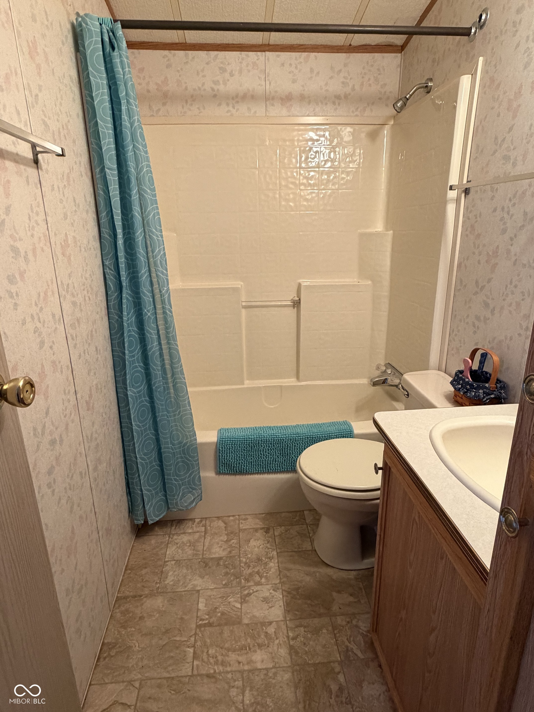 2288 W State Rd Old 101
