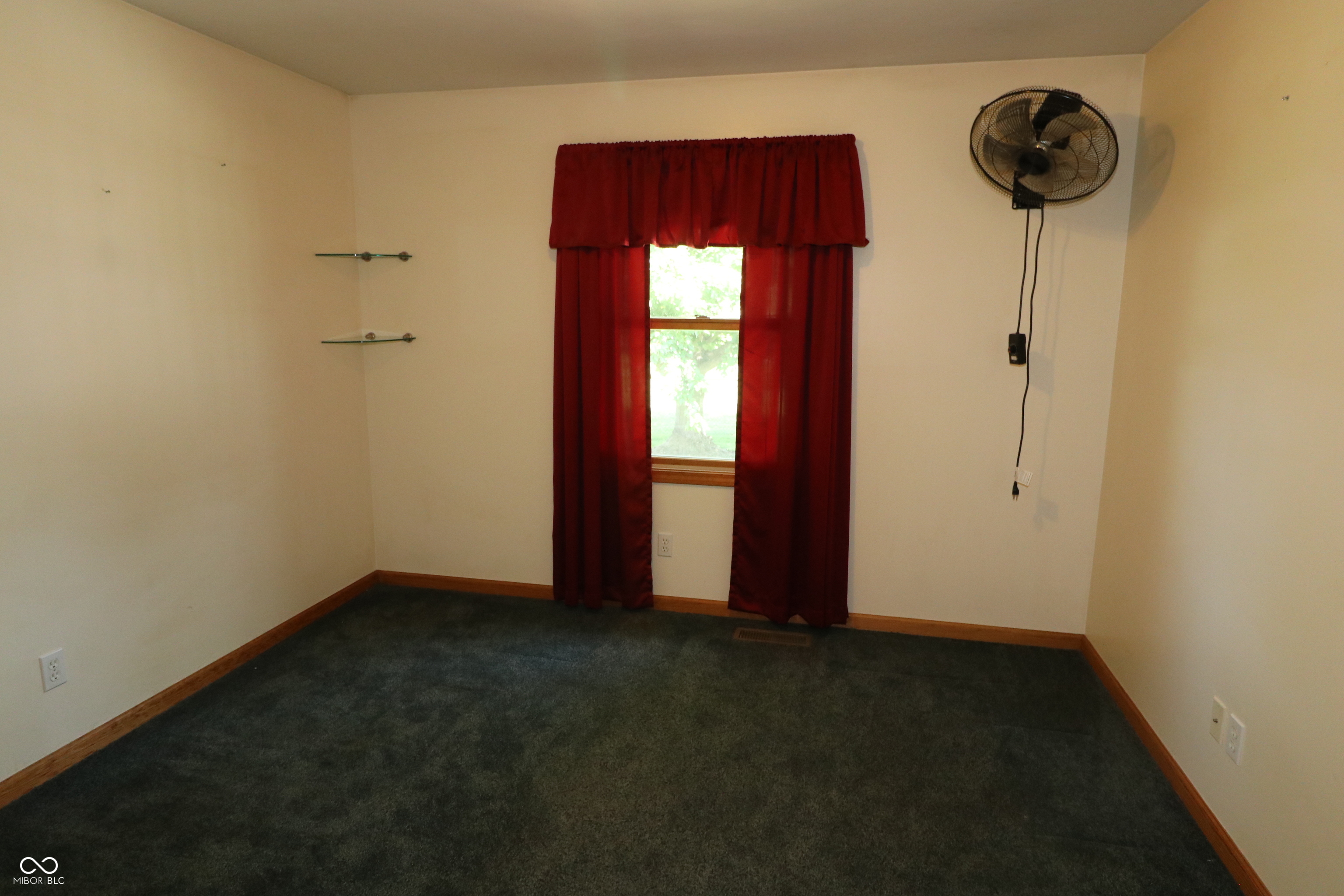 11 Belmont Place E