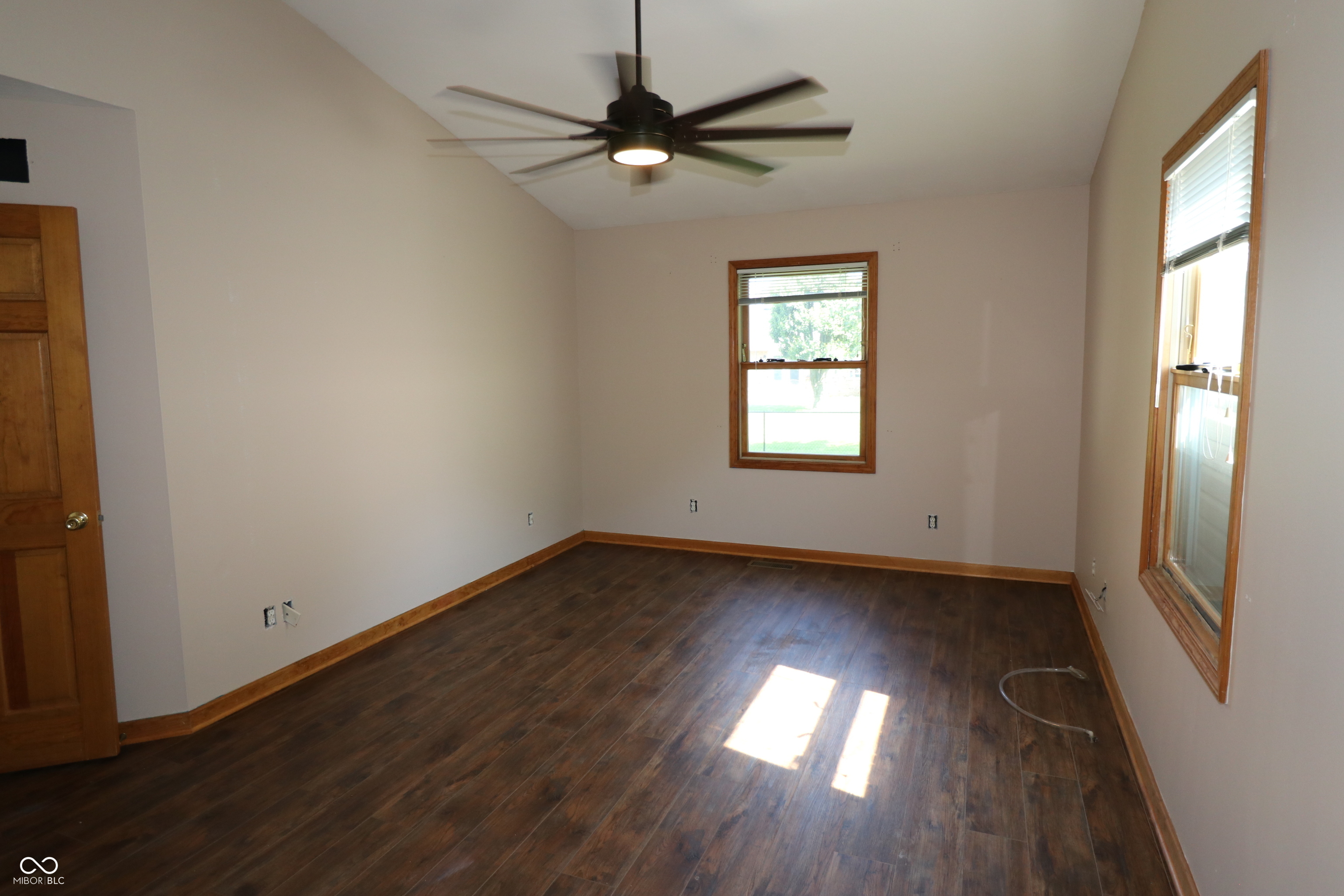 11 Belmont Place E