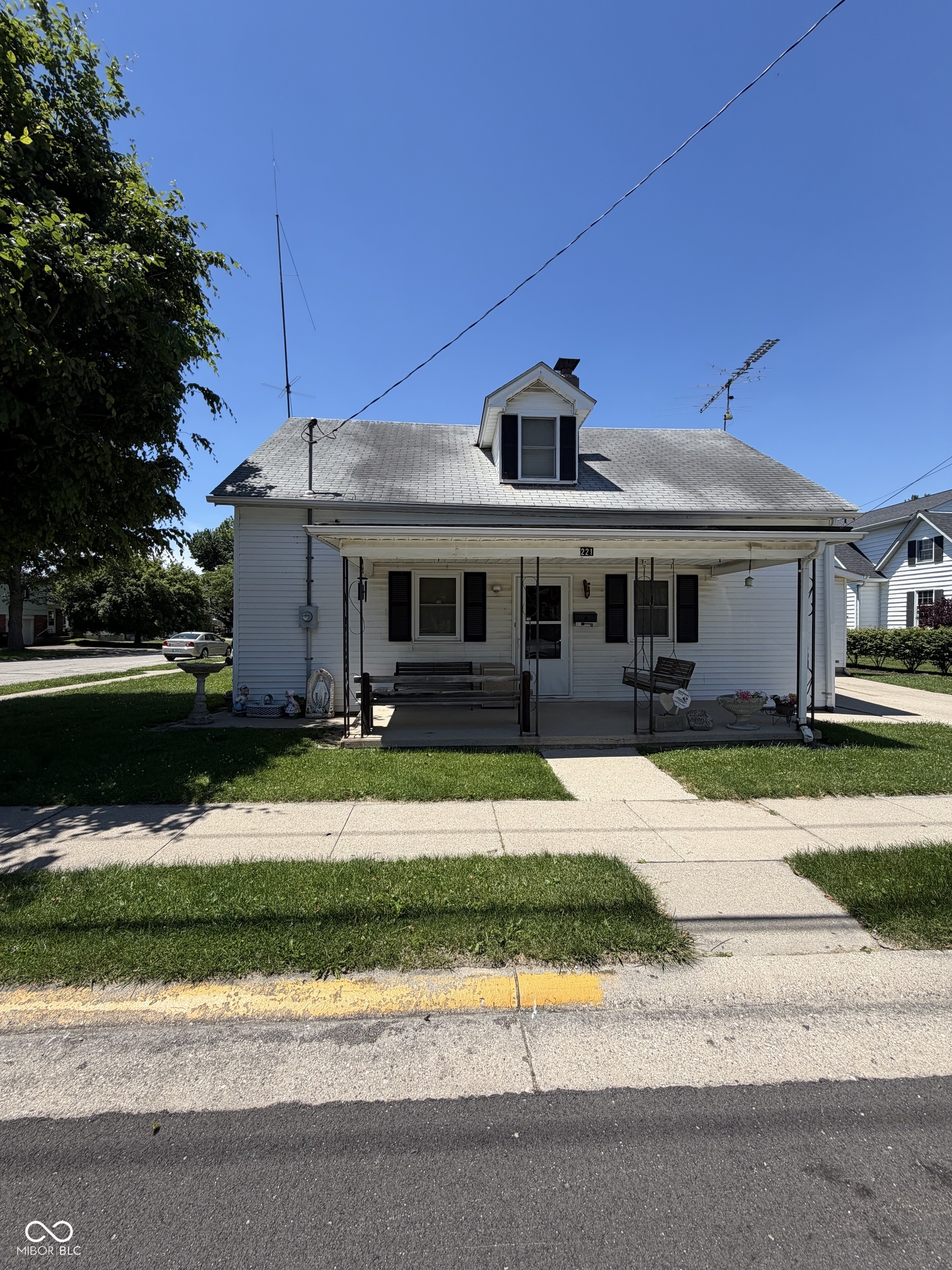 221 S Eastern Avenue