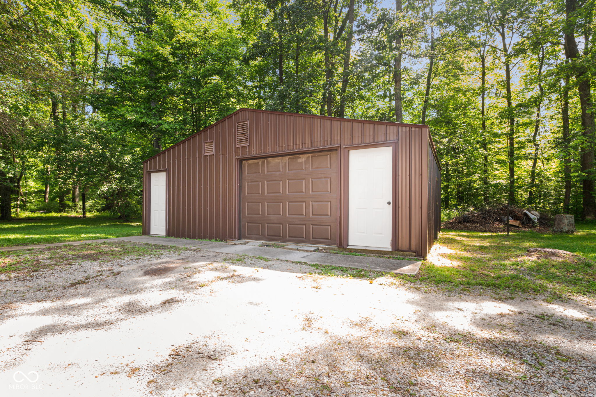 8568 E County Road 400 N