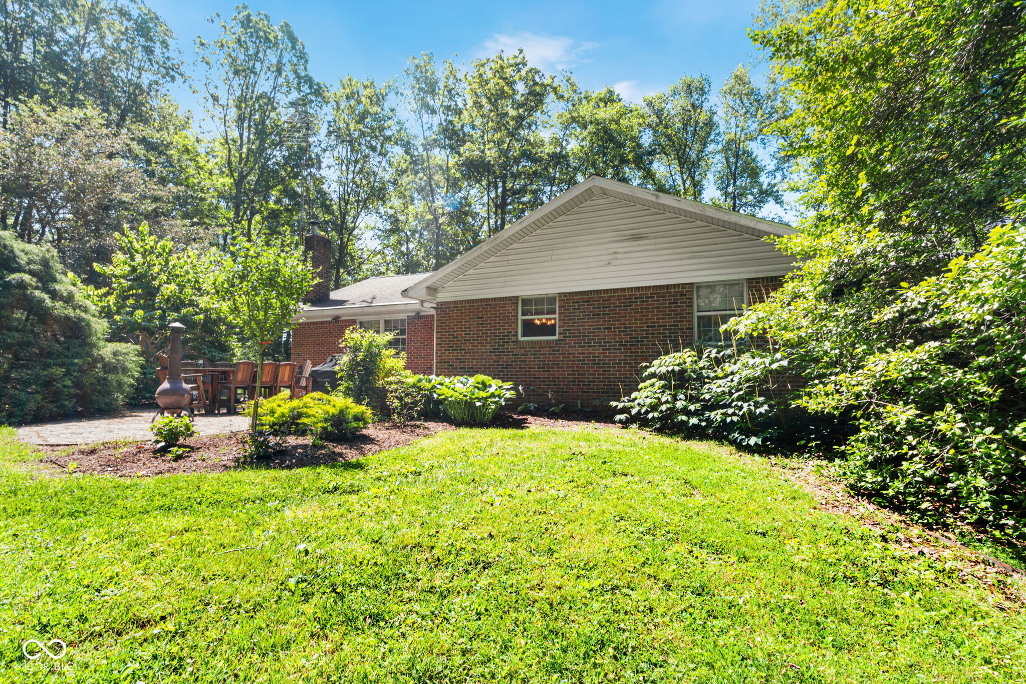8568 E County Road 400 N
