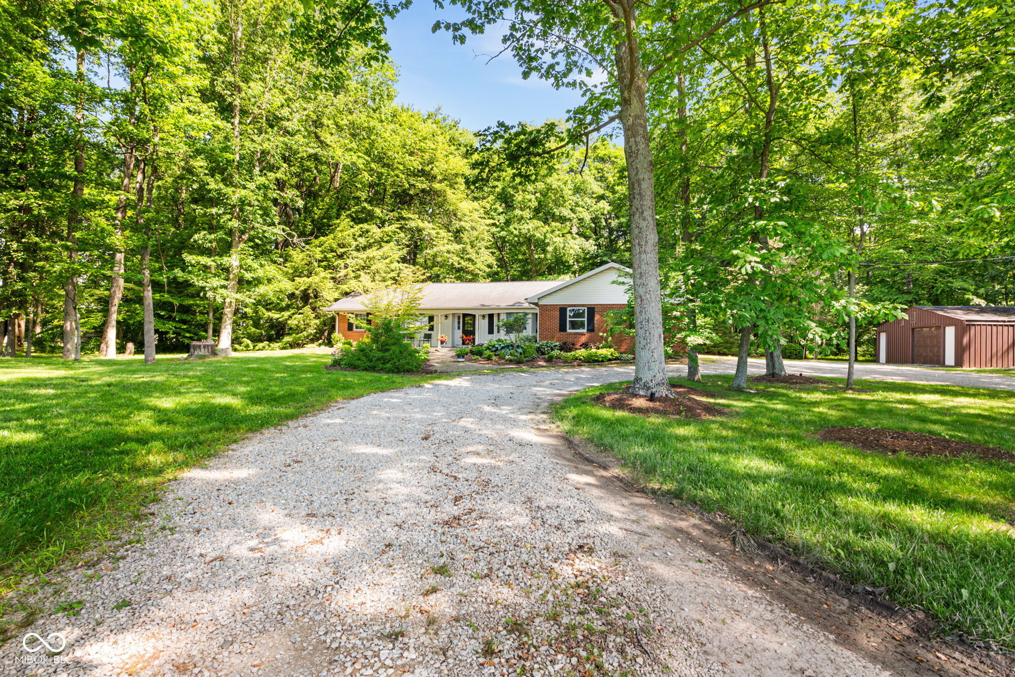 8568 E County Road 400 N