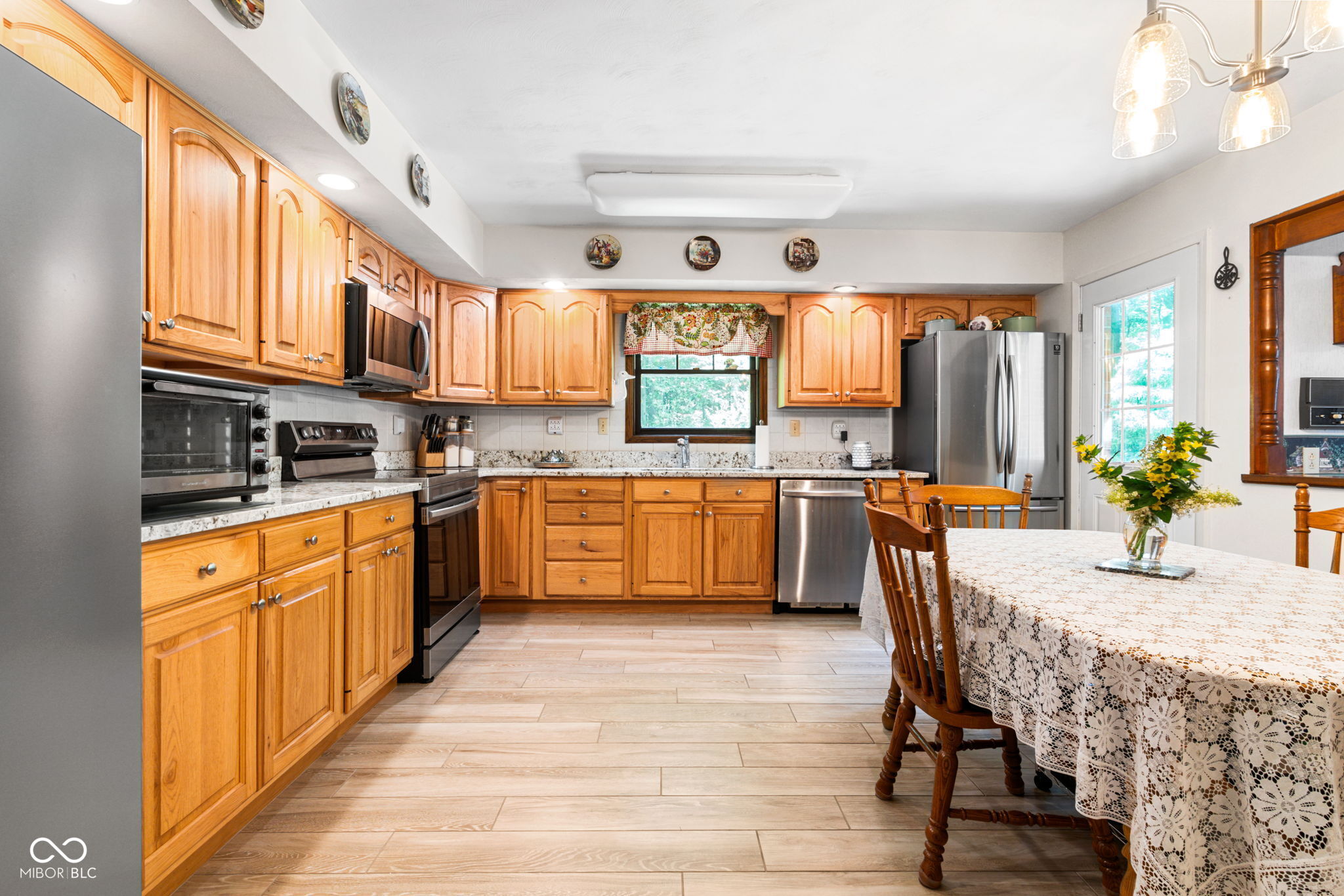 8568 E County Road 400 N