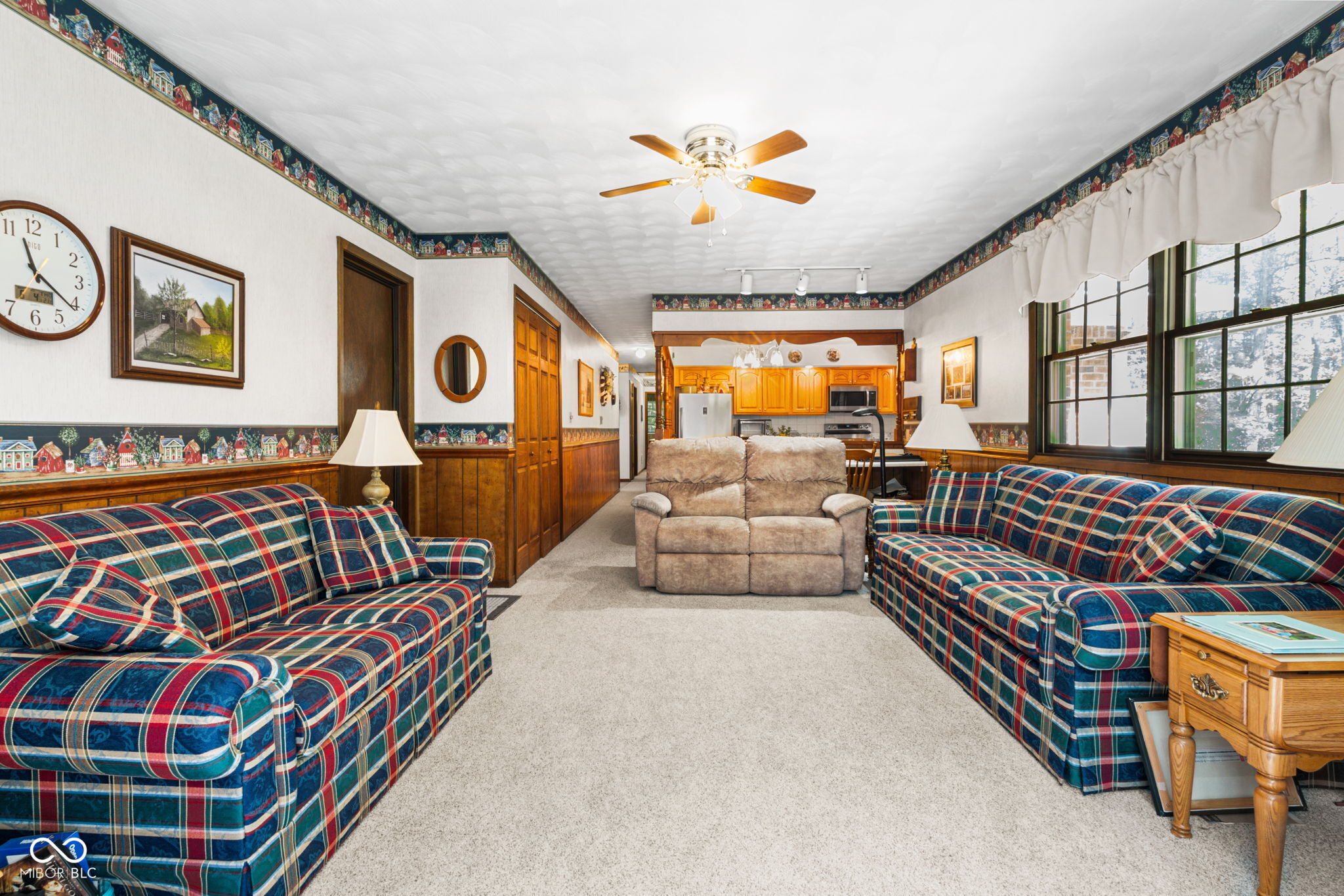 8568 E County Road 400 N