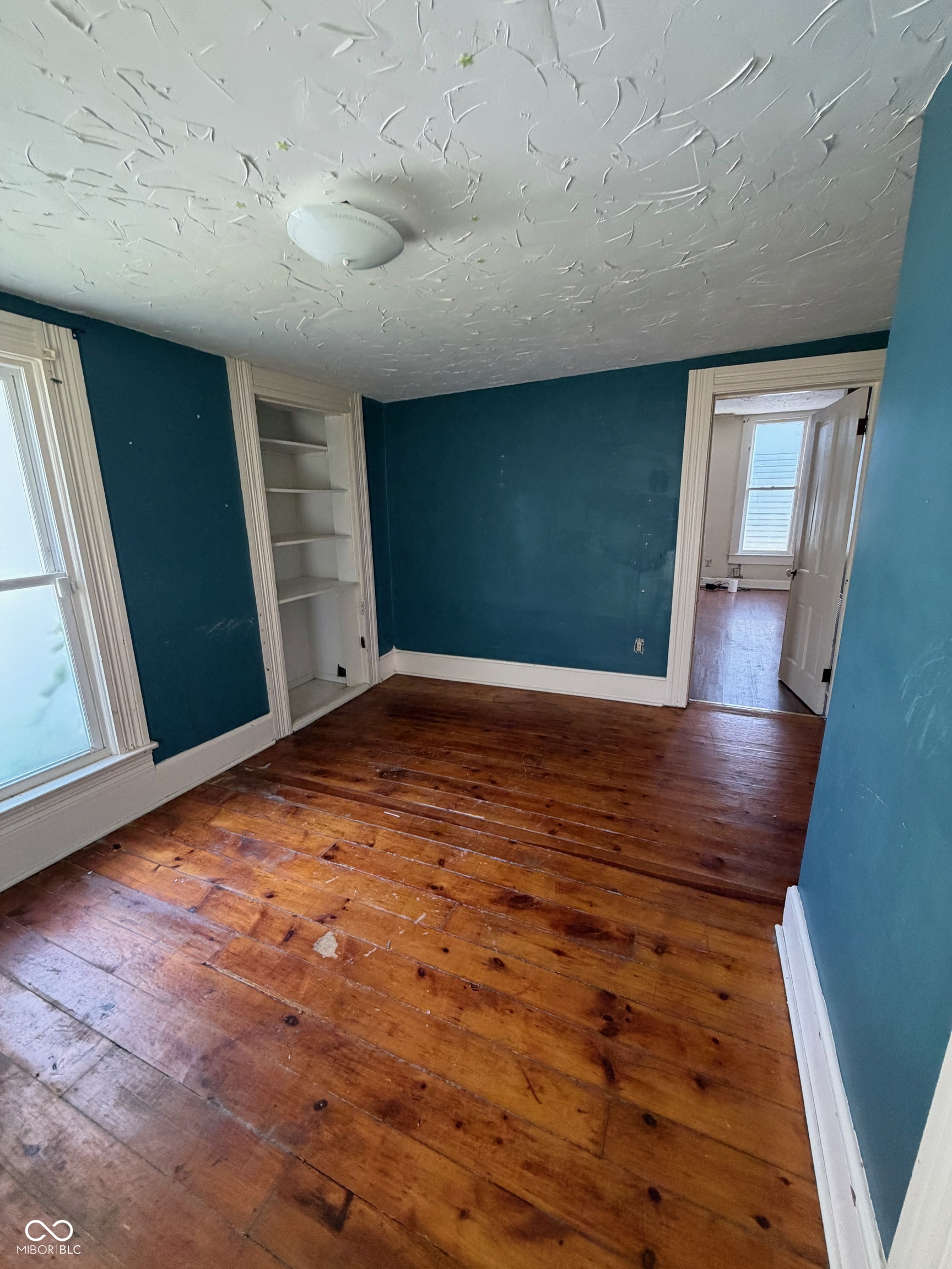 206 W Central