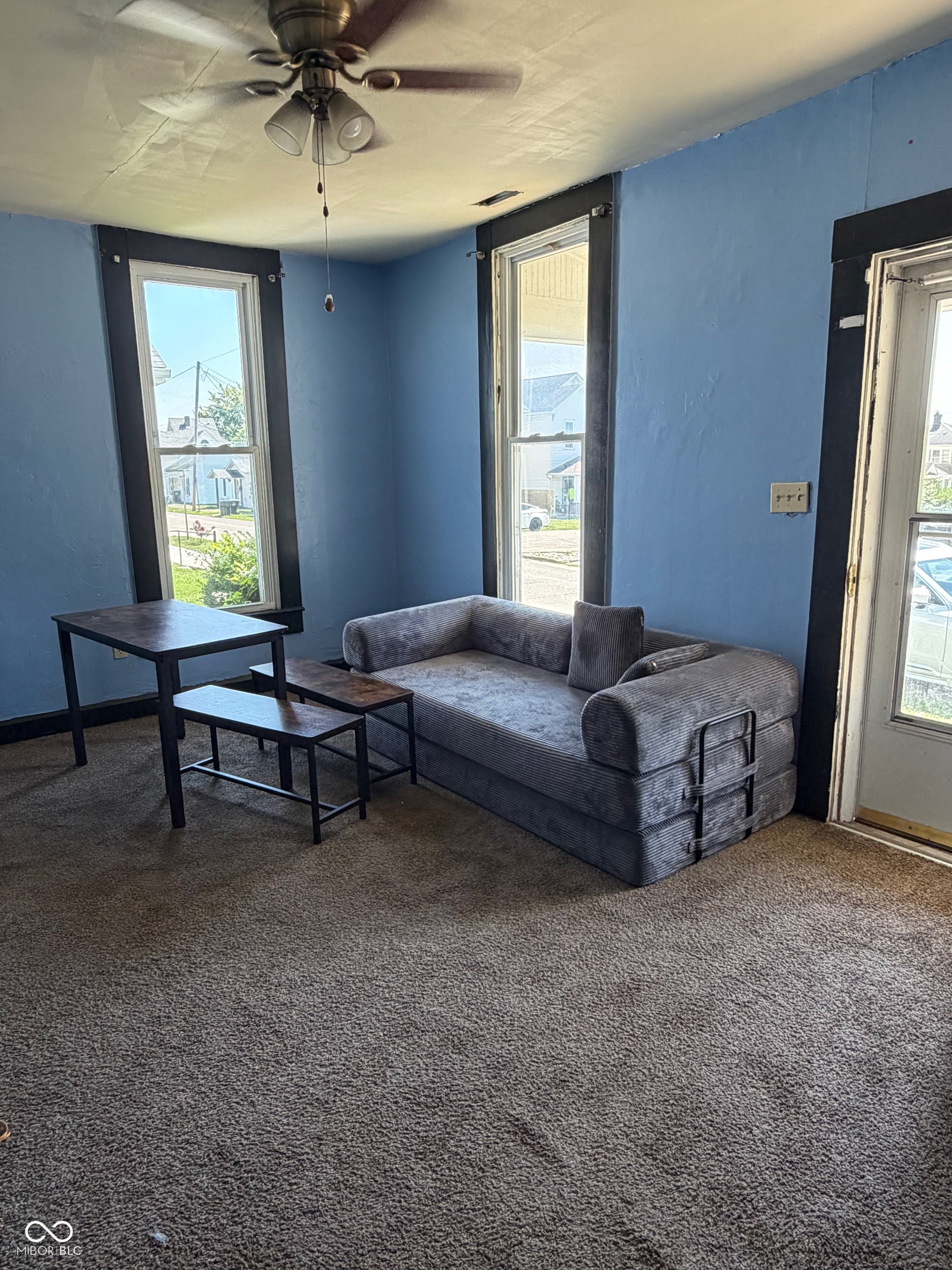 206 W Central