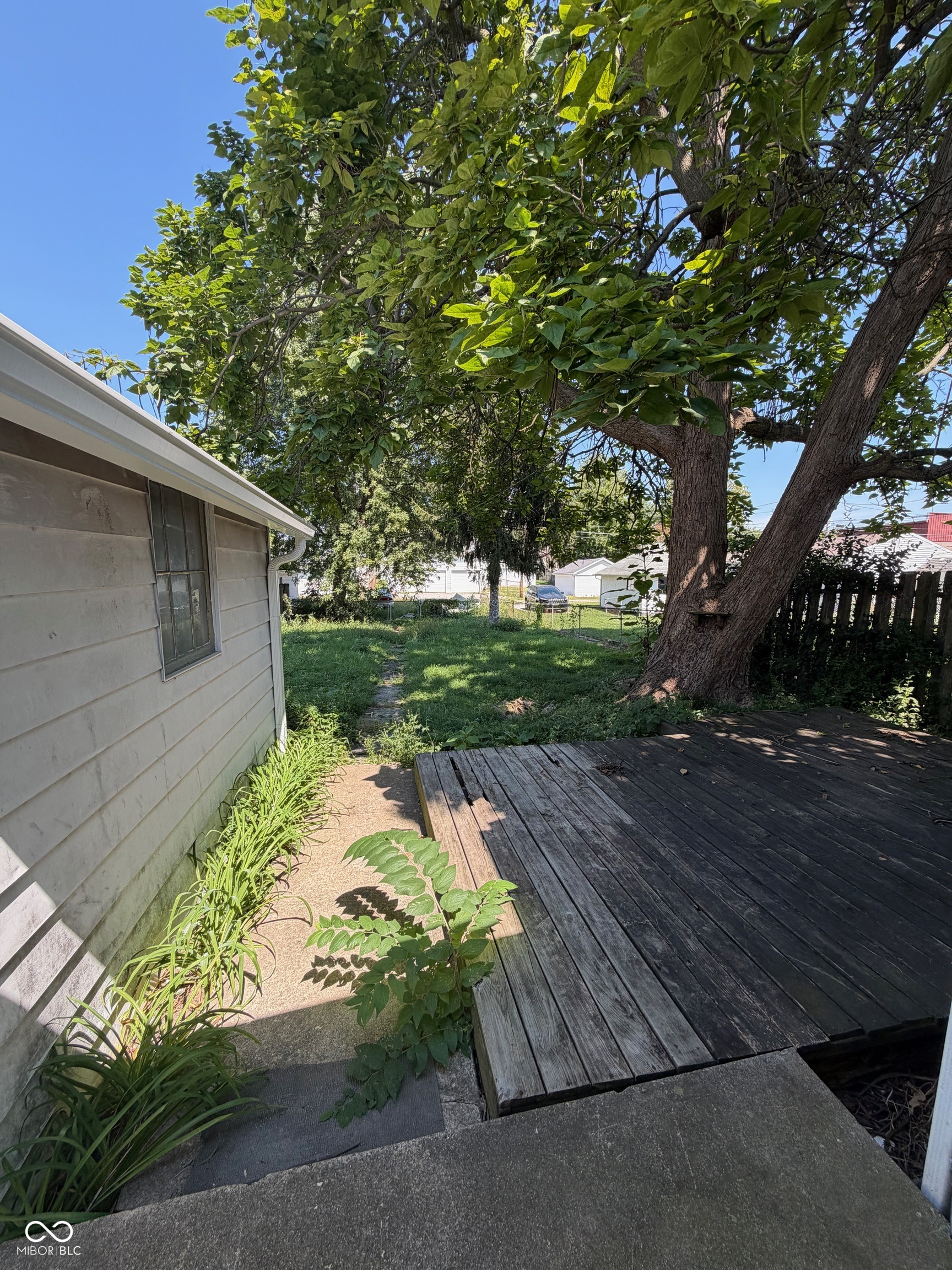 206 W Central