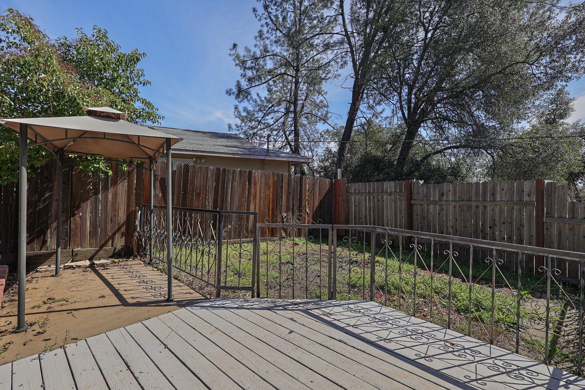 1135 Shasta Way