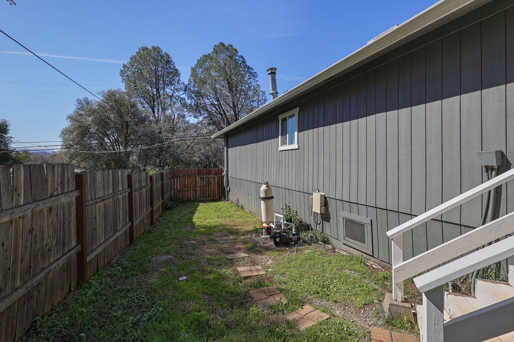 1135 Shasta Way