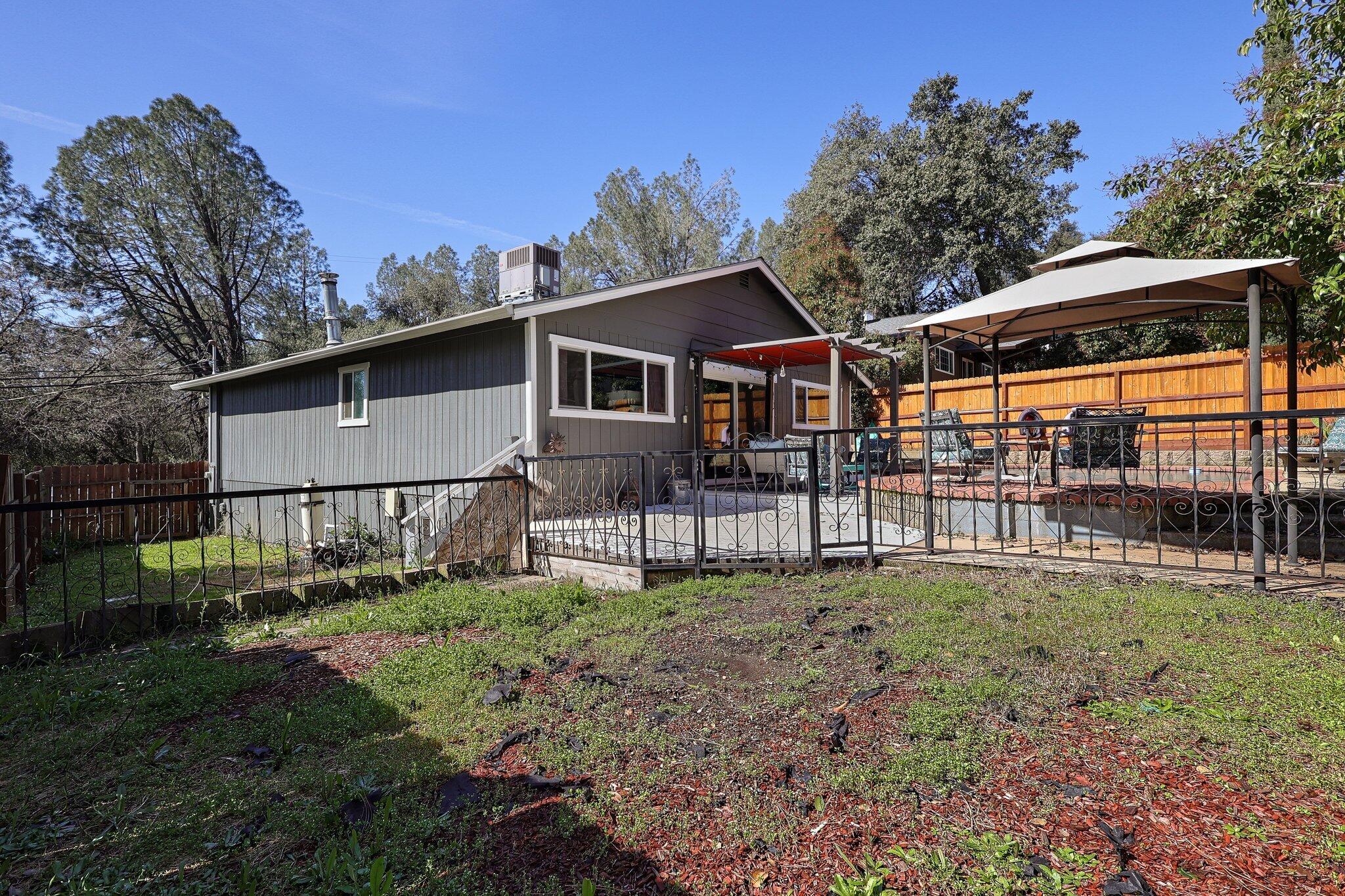 1135 Shasta Way