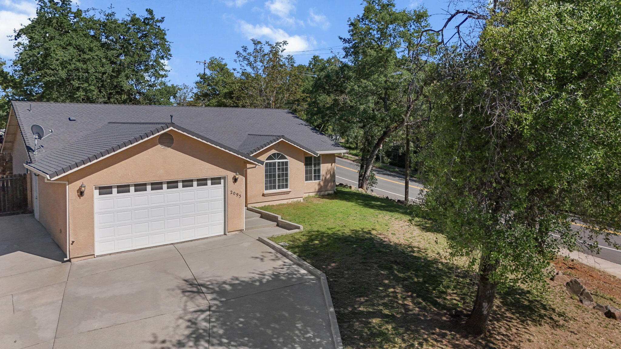2095 Deer Creek Road