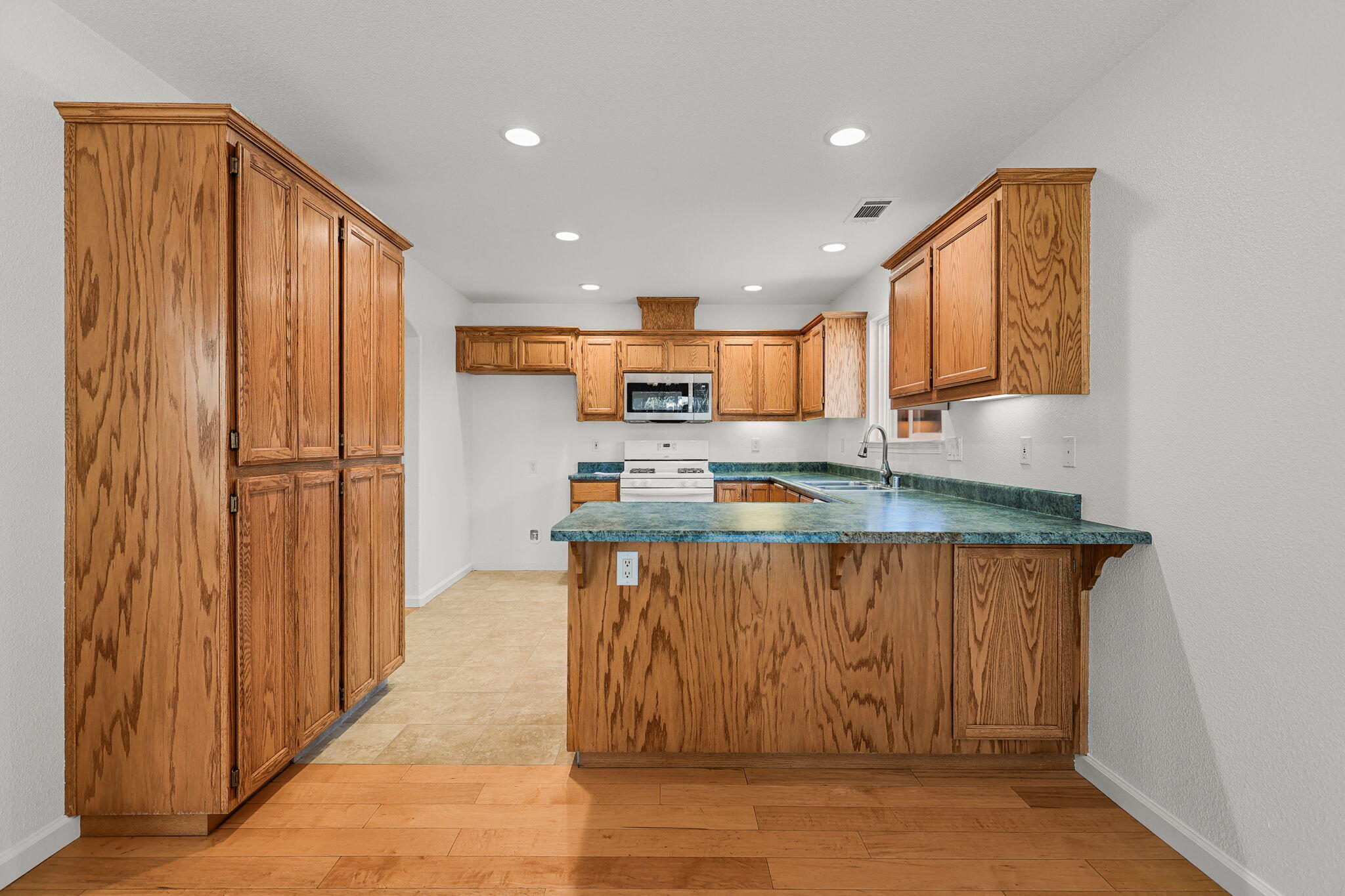 2095 Deer Creek Road