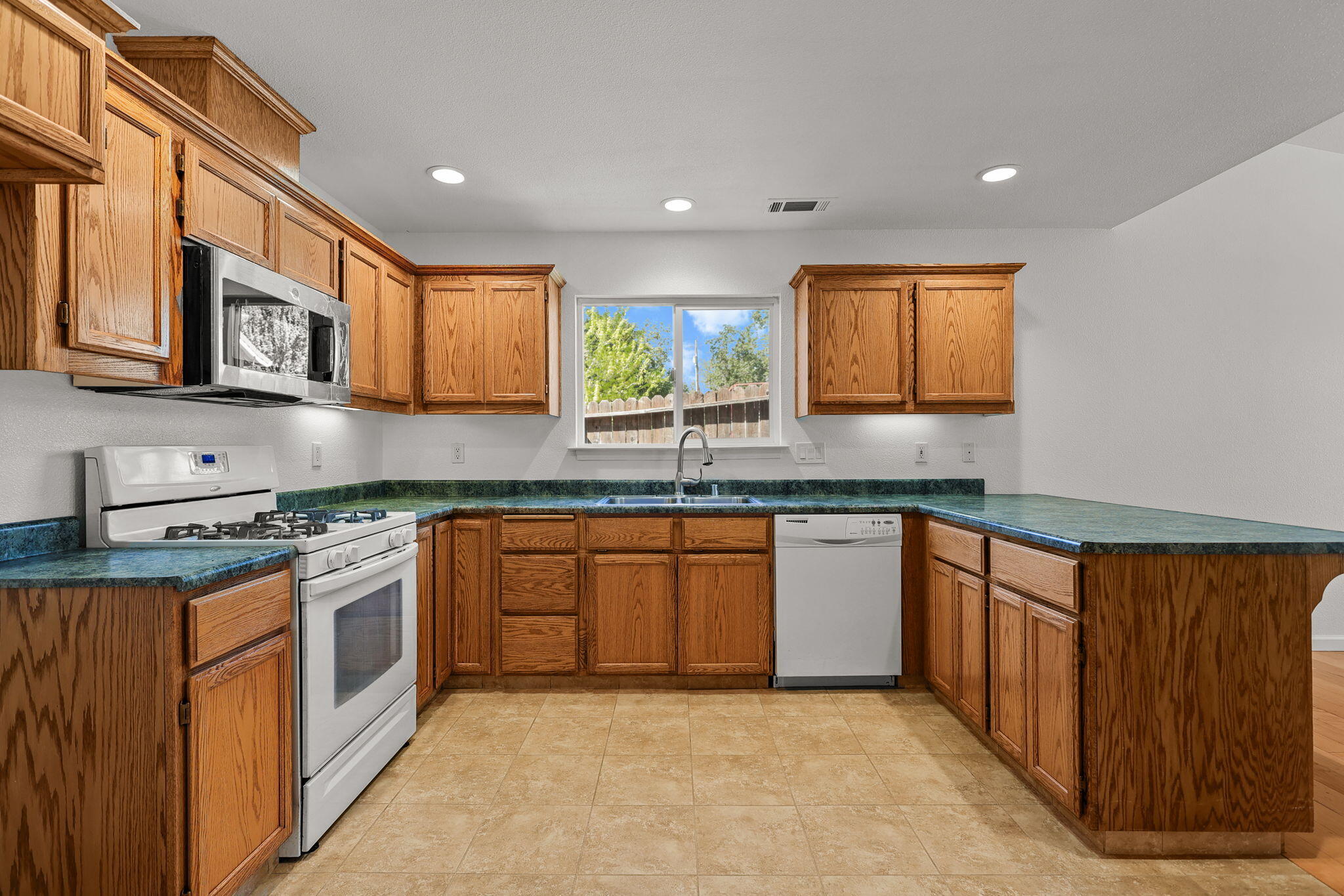 2095 Deer Creek Road