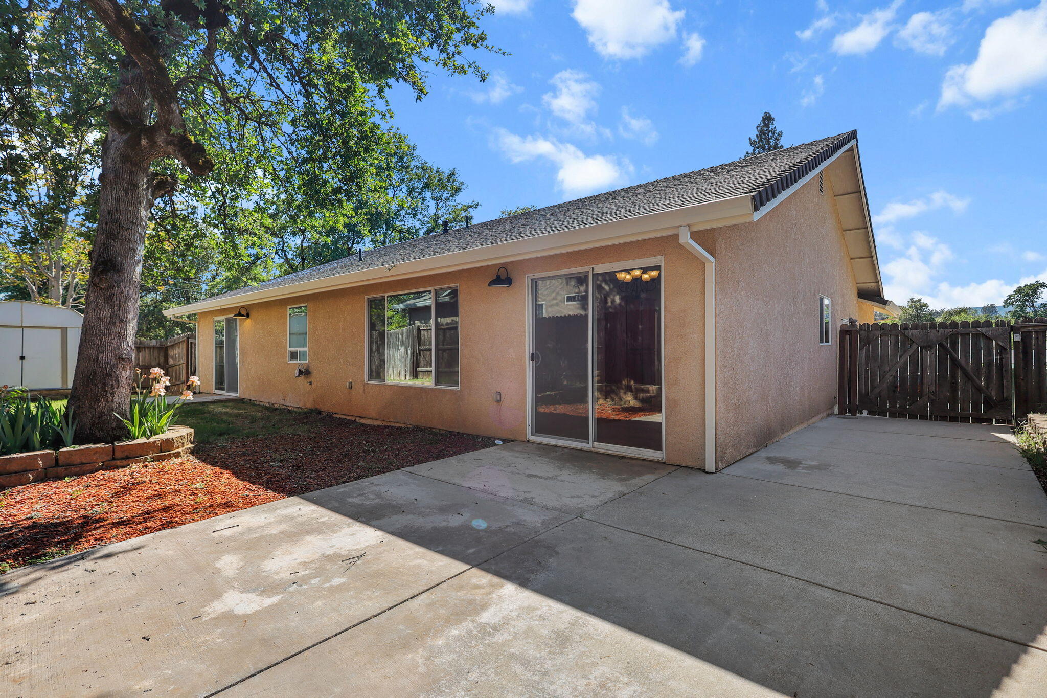2095 Deer Creek Road