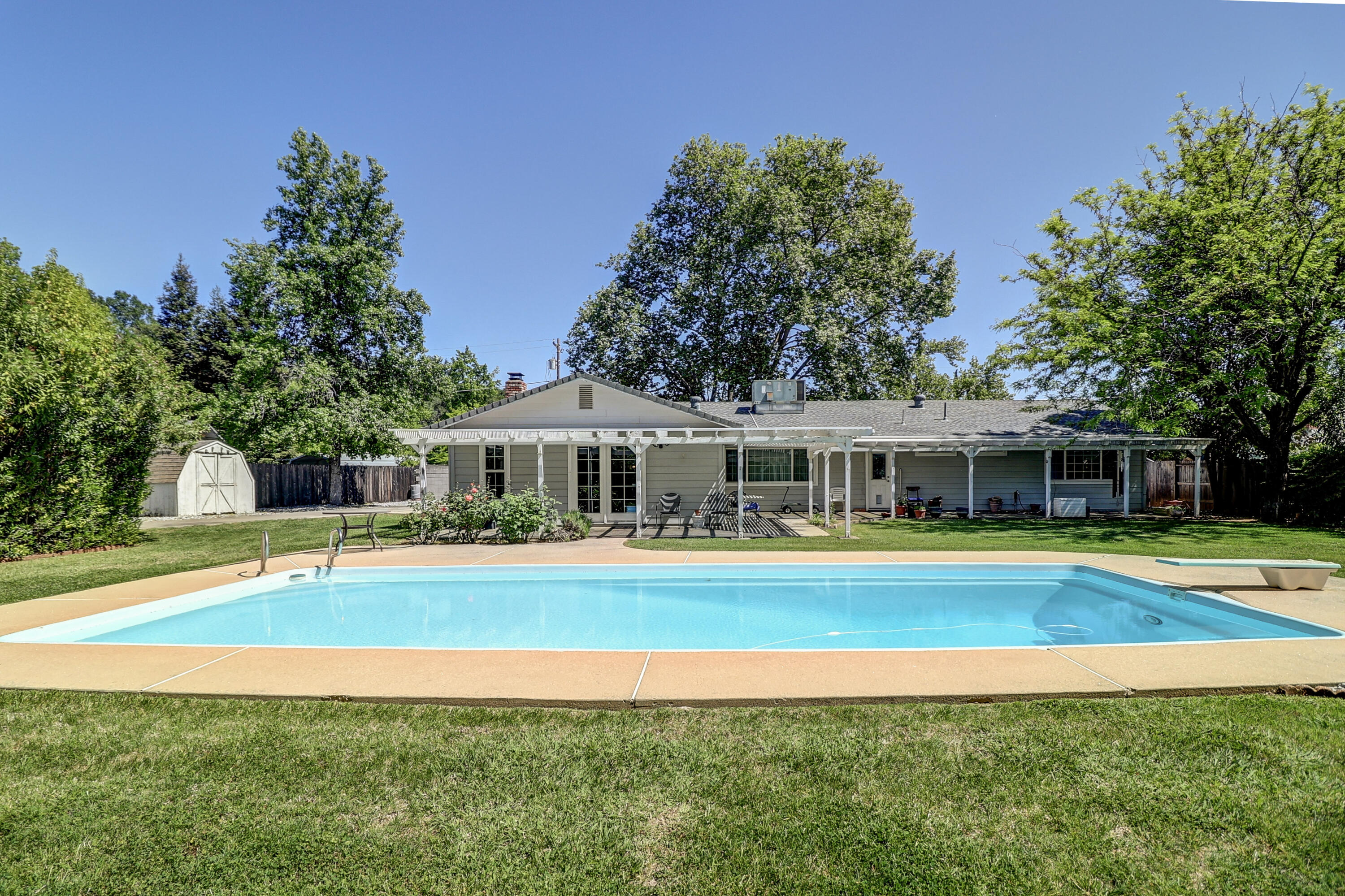 4890 Huntington Drive