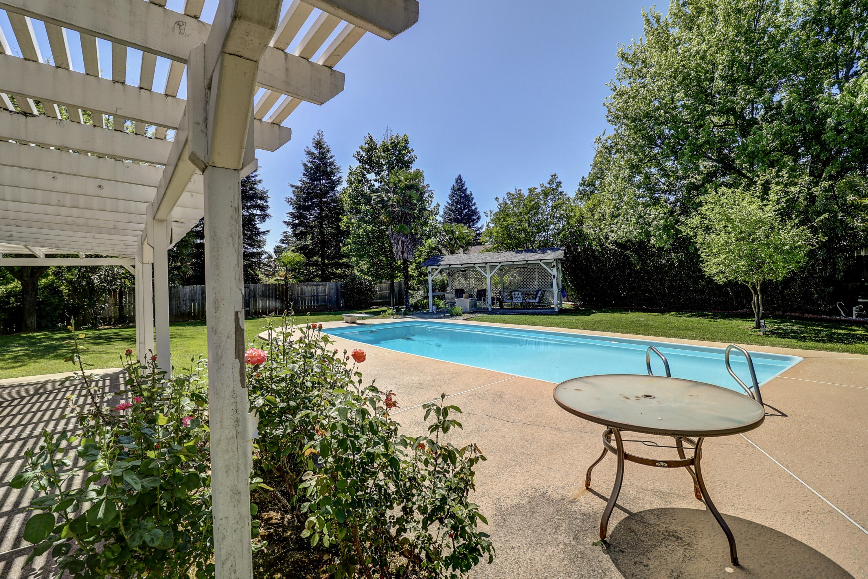4890 Huntington Drive