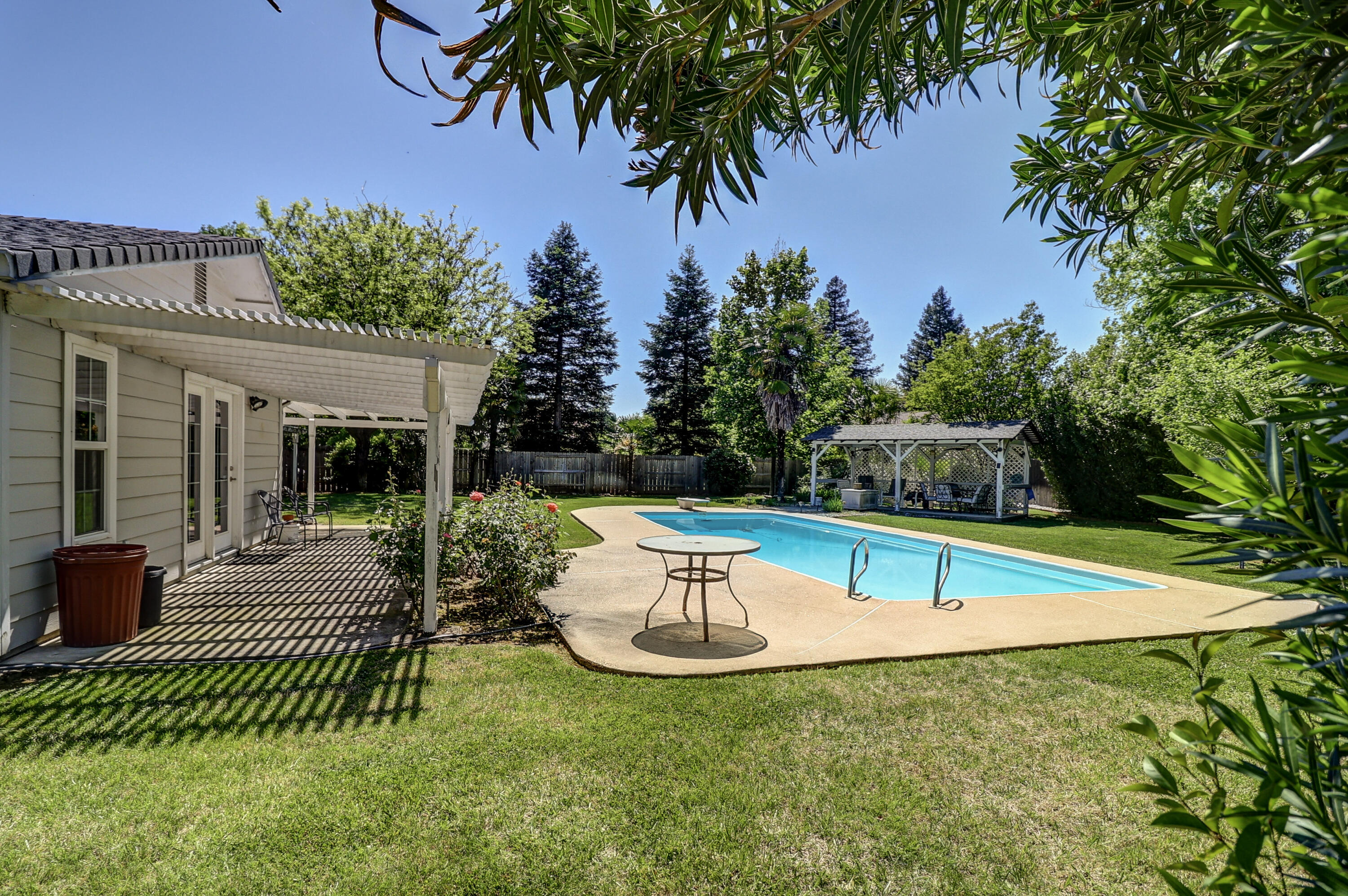 4890 Huntington Drive