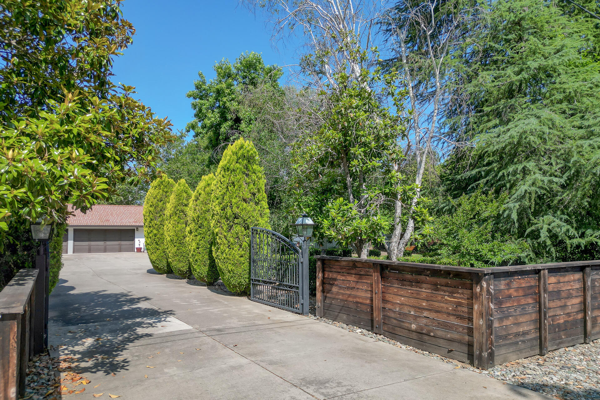 9912 Cow Creek Drive