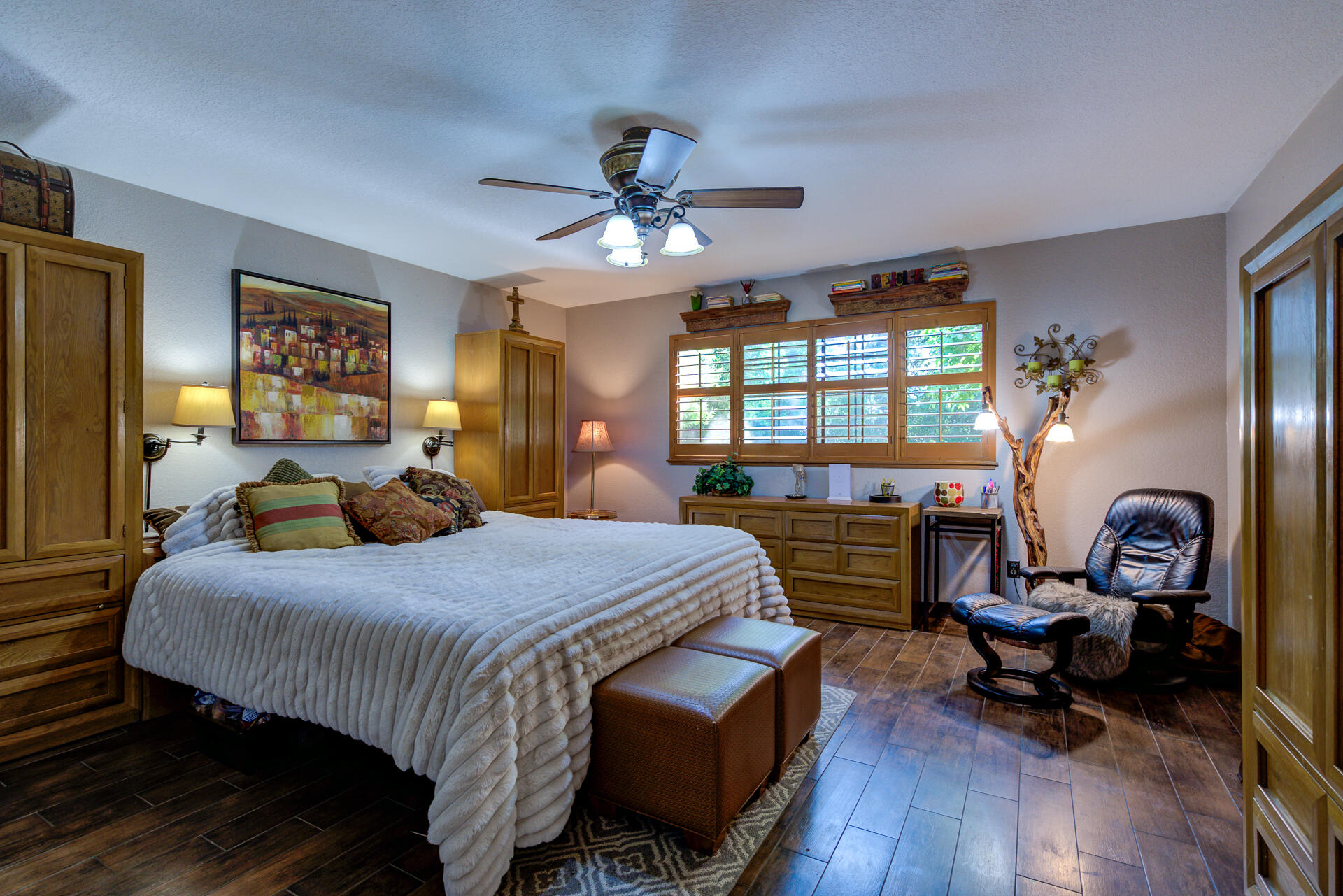 9912 Cow Creek Drive