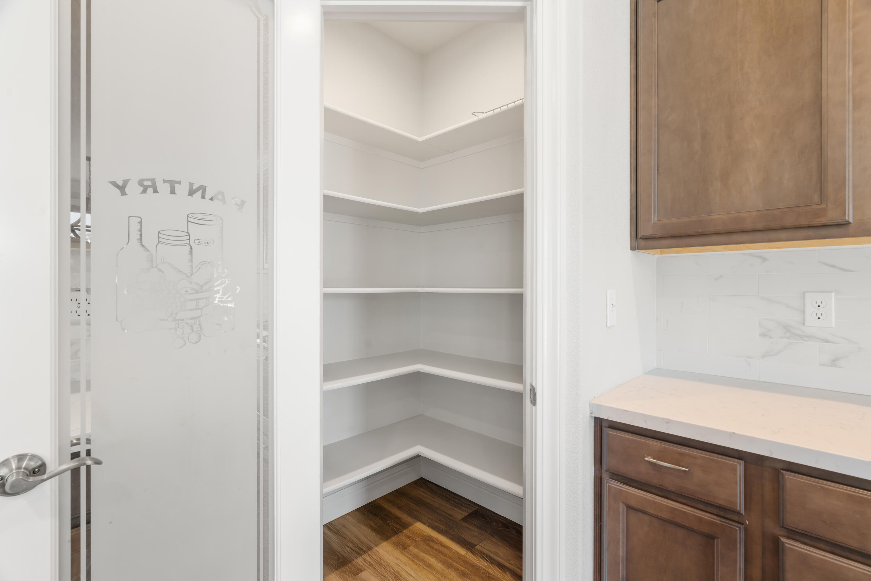 4537 Risstay Way