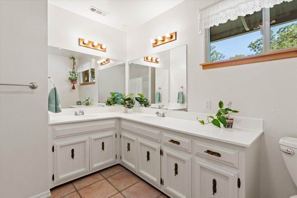 8828 Sun Valley Drive