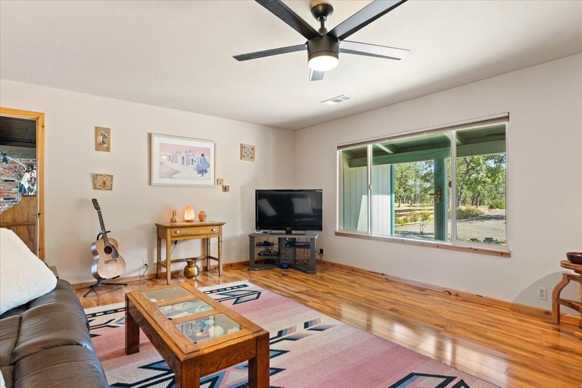 8828 Sun Valley Drive