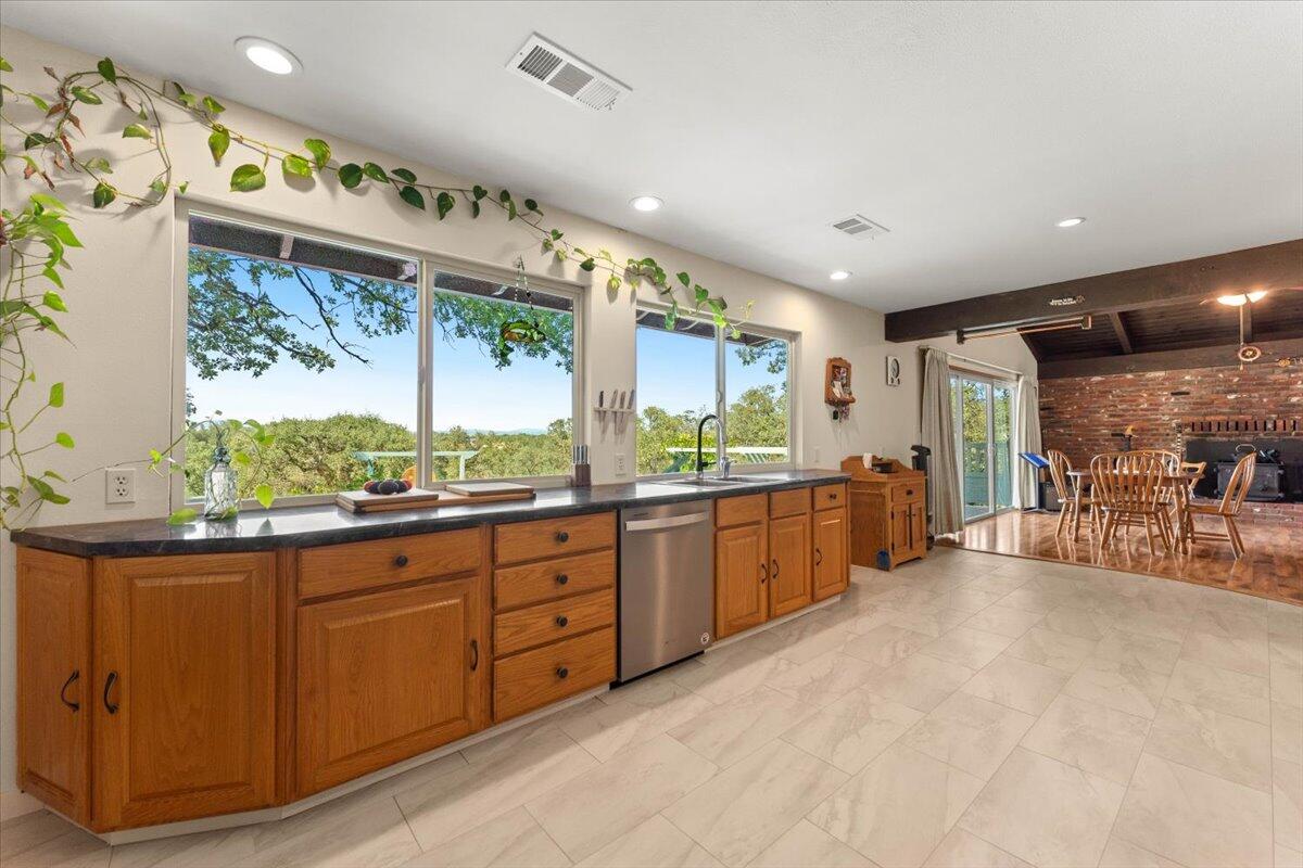 8828 Sun Valley Drive