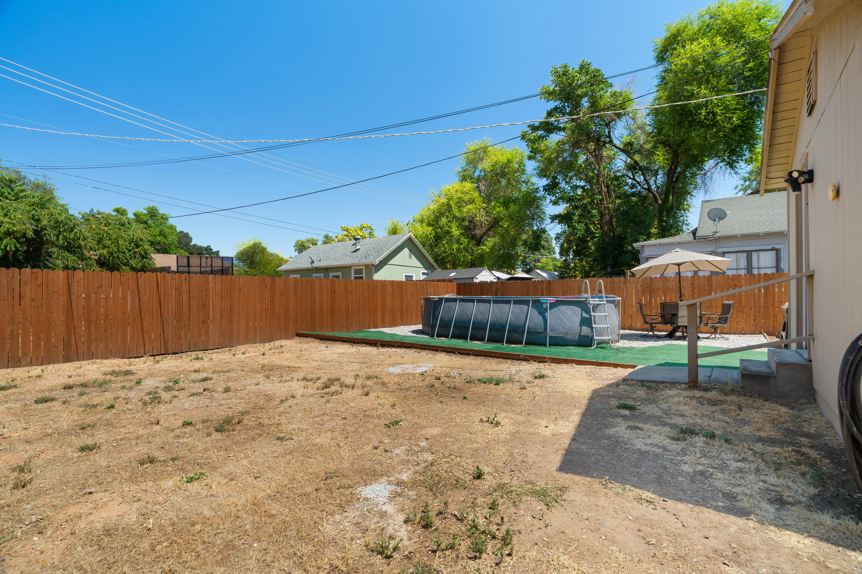 1260 Monroe Street
