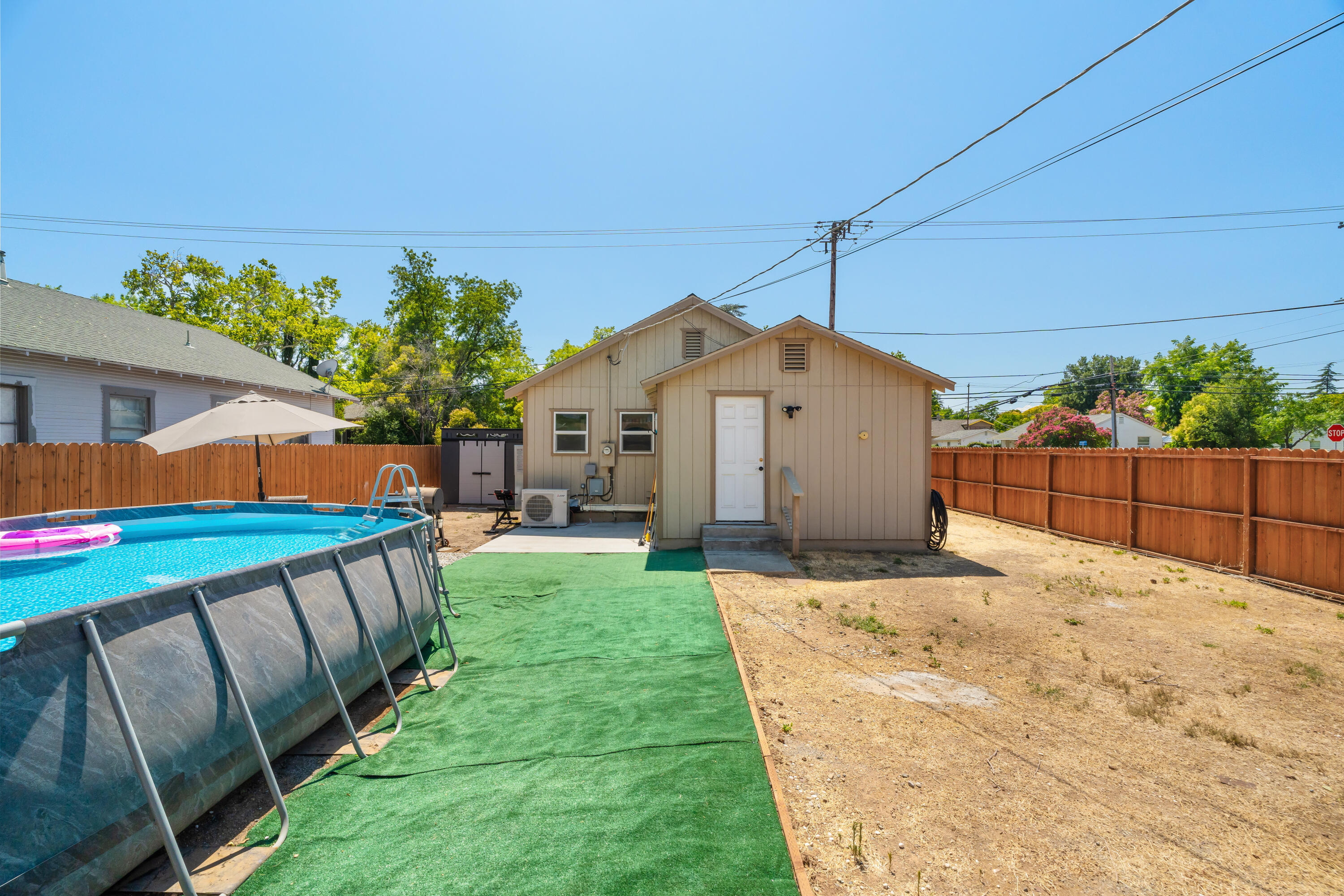 1260 Monroe Street