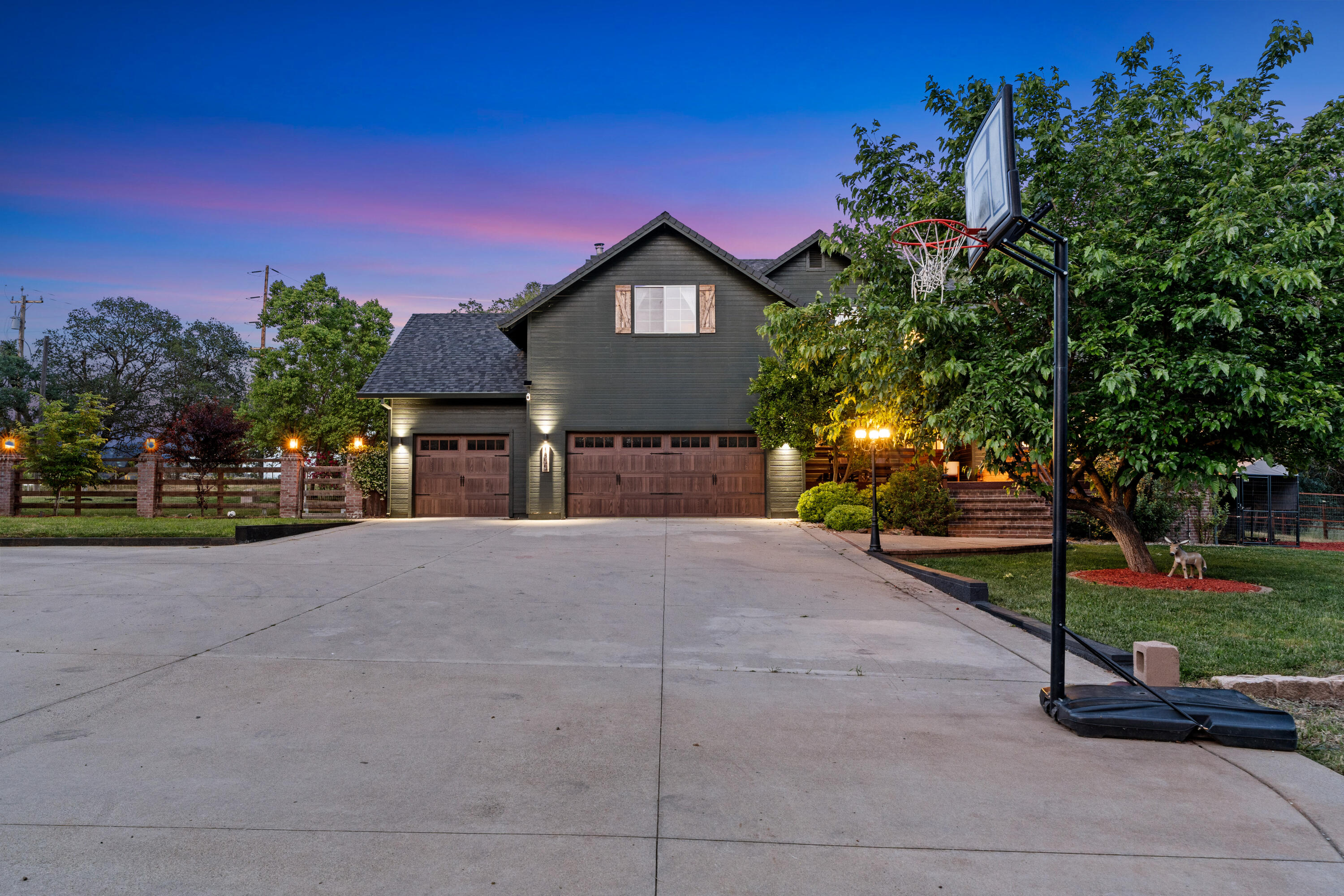 1355 Hope Lane