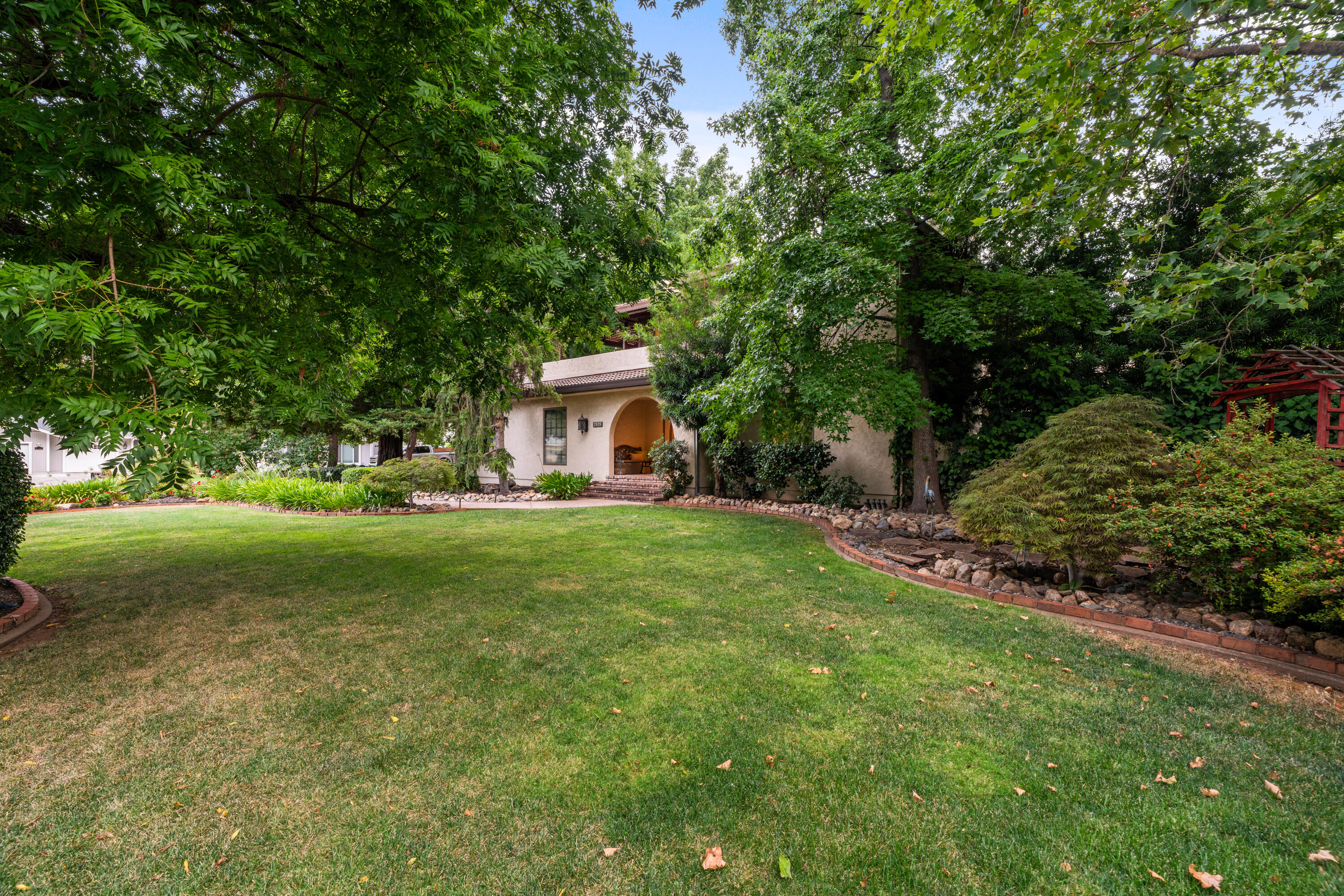 2535 Phil Court