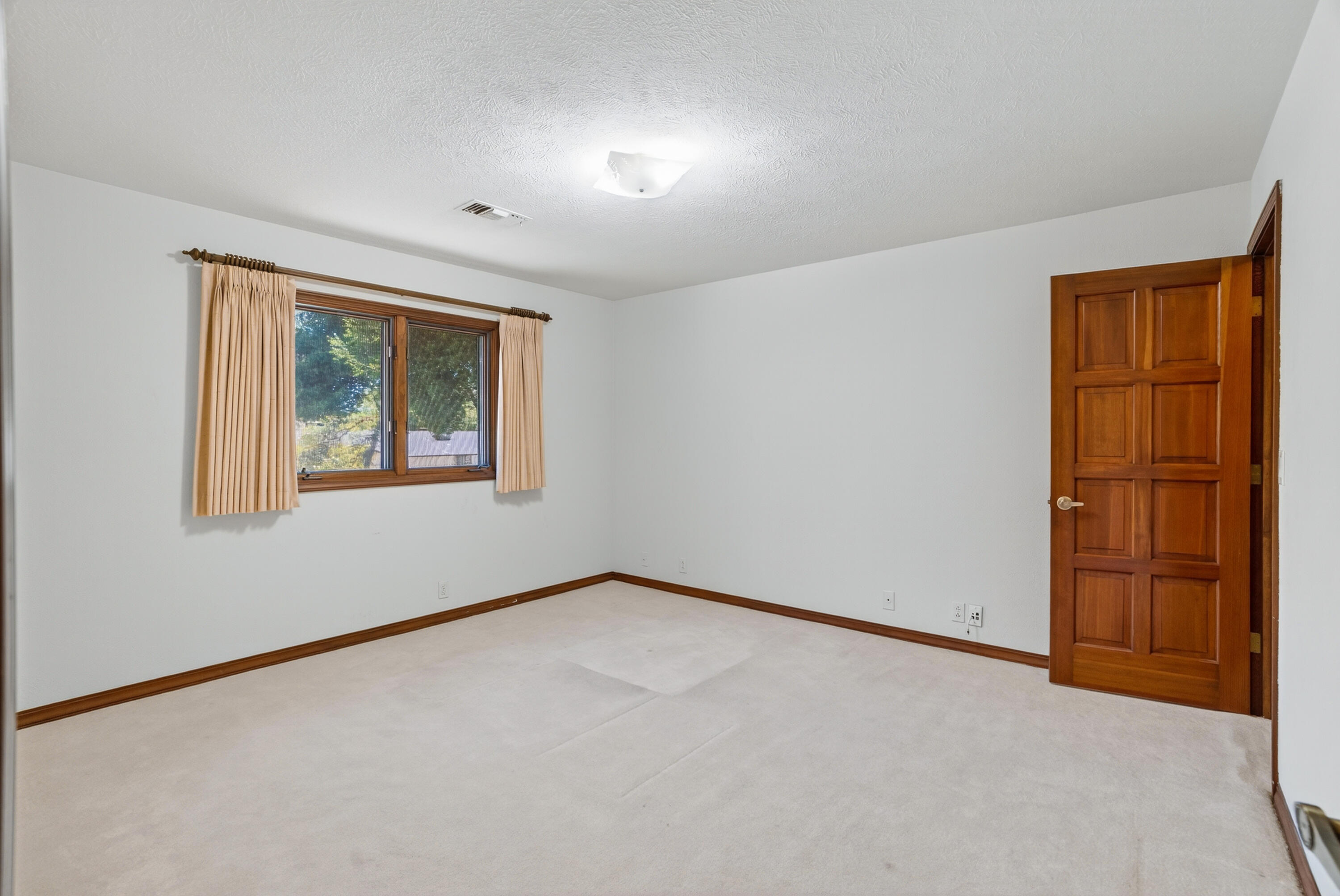 2535 Phil Court