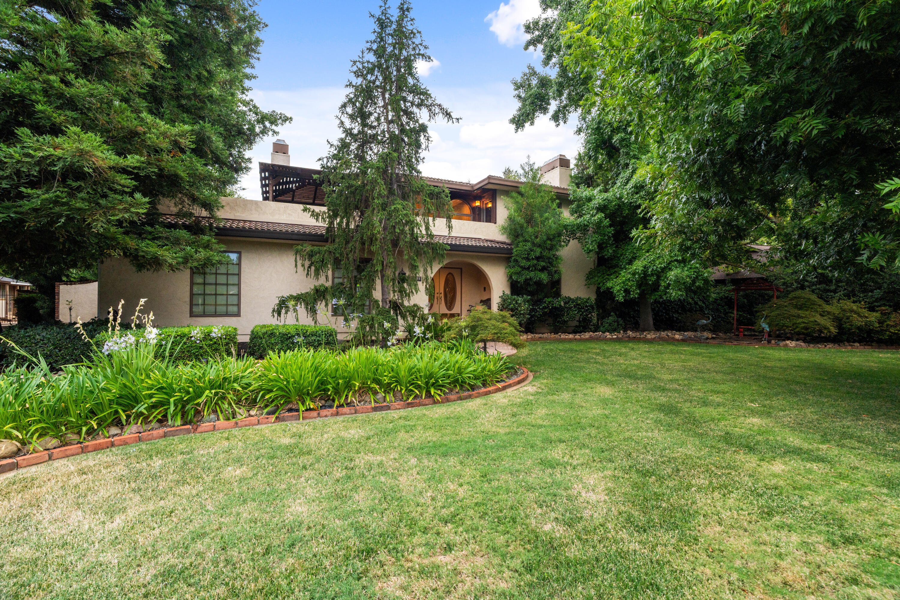2535 Phil Court