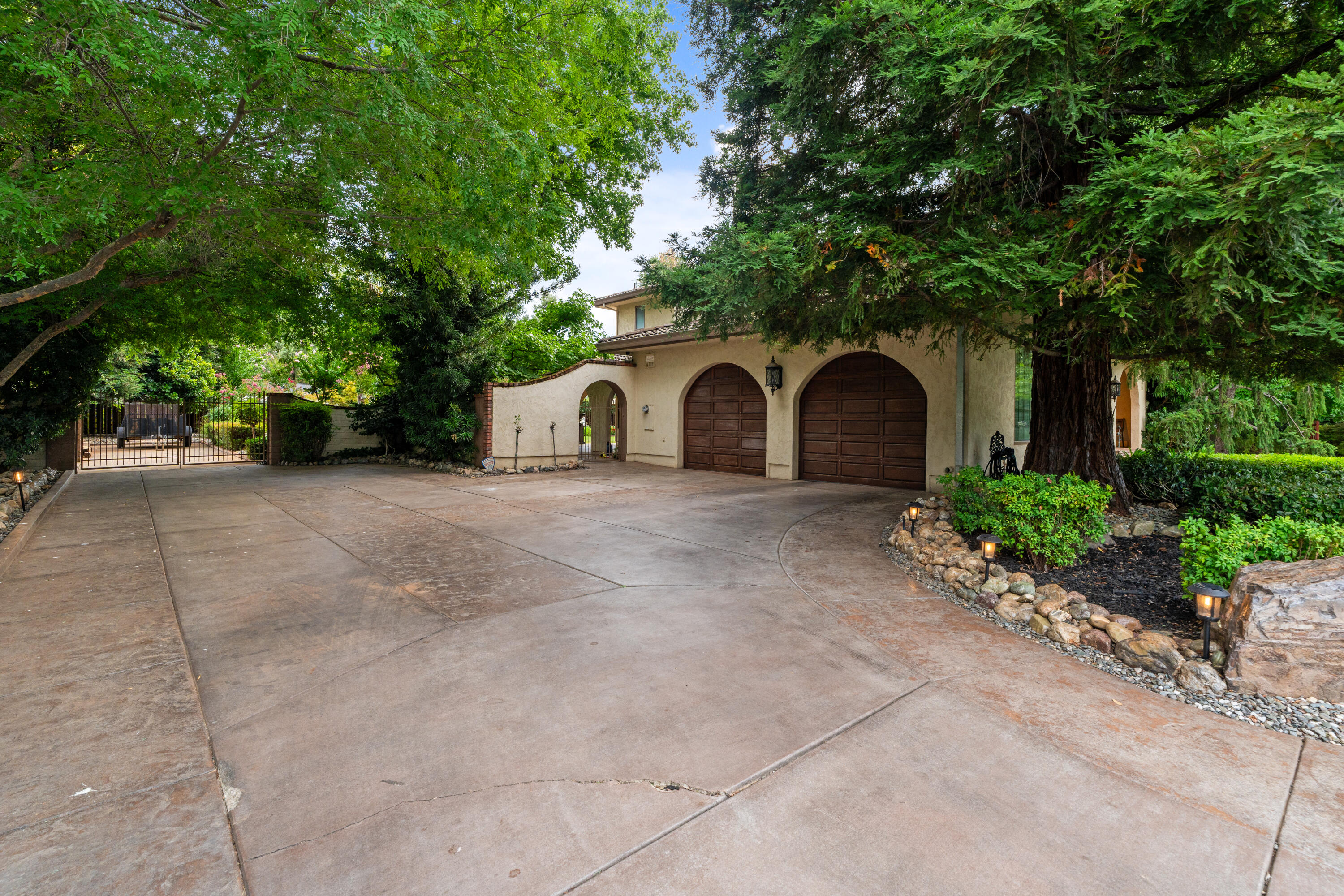 2535 Phil Court