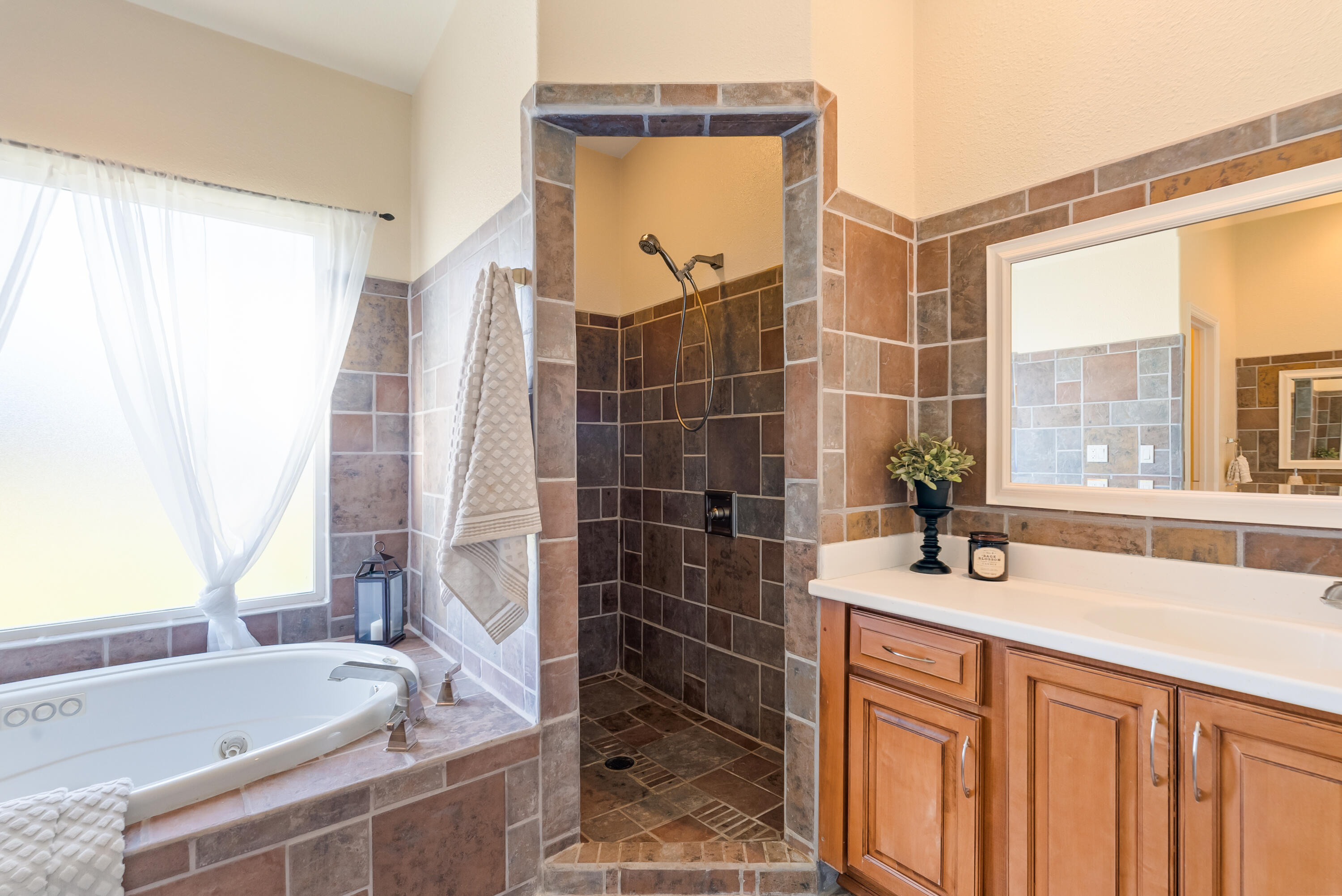 14860 Oak Knoll Drive