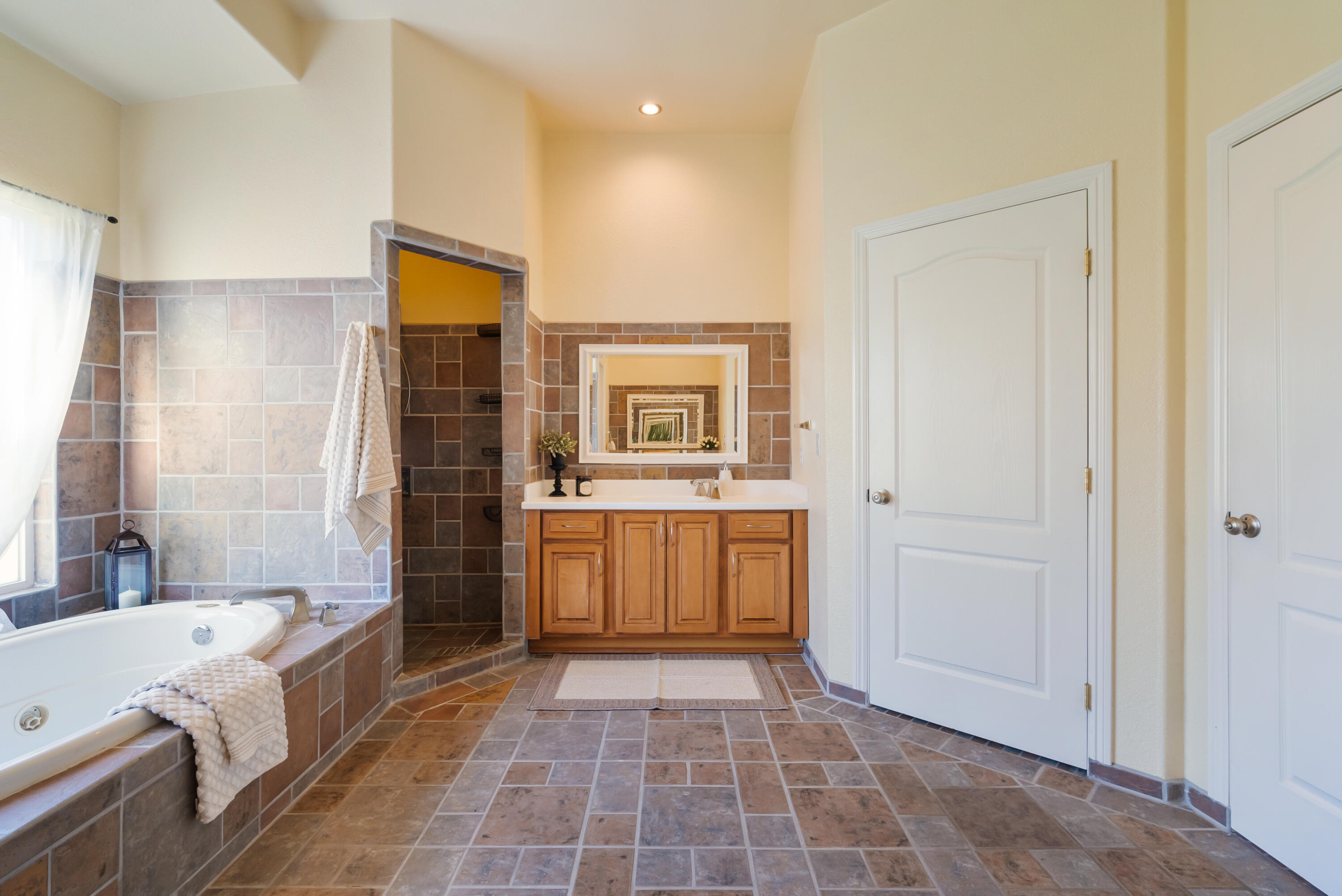 14860 Oak Knoll Drive