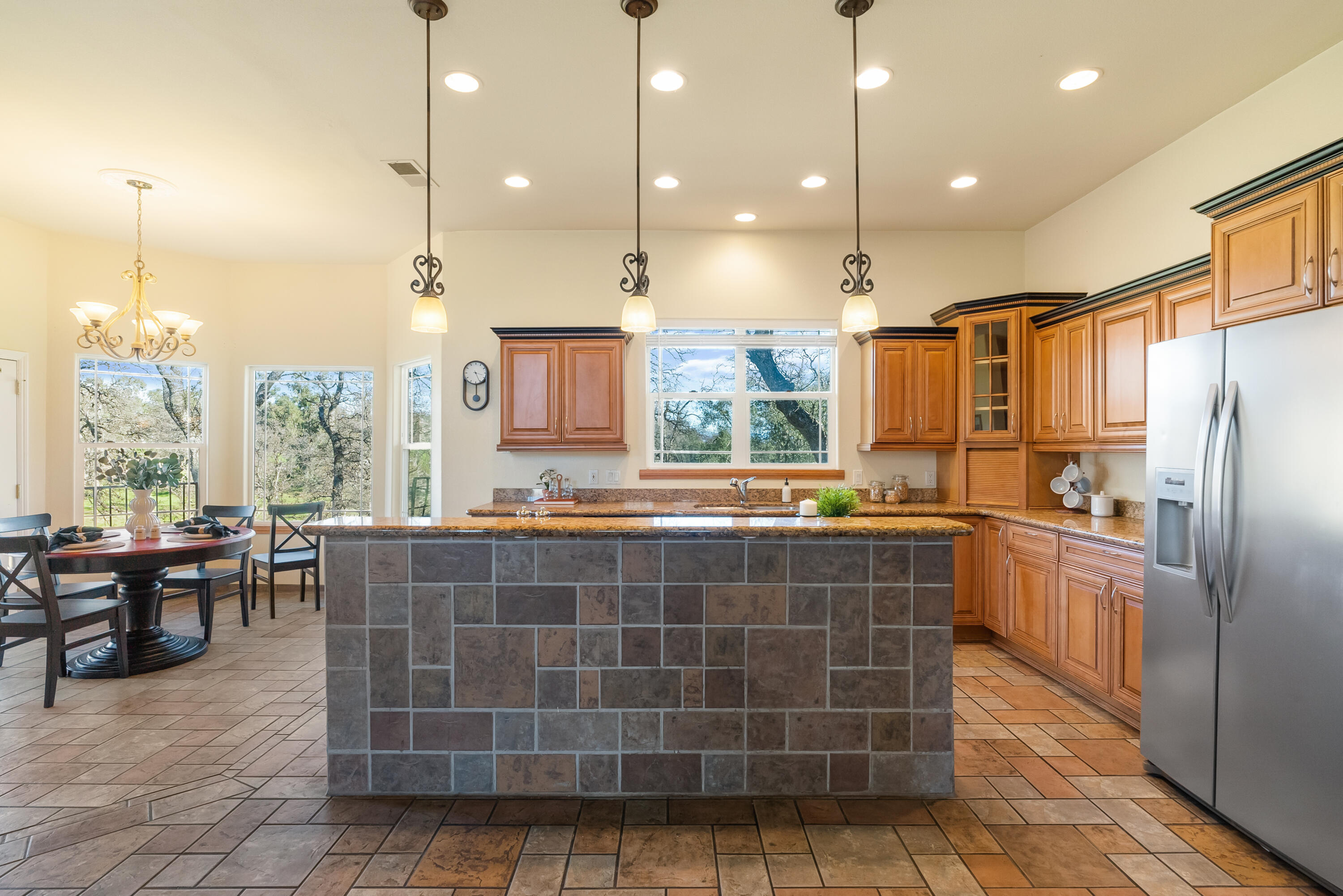 14860 Oak Knoll Drive