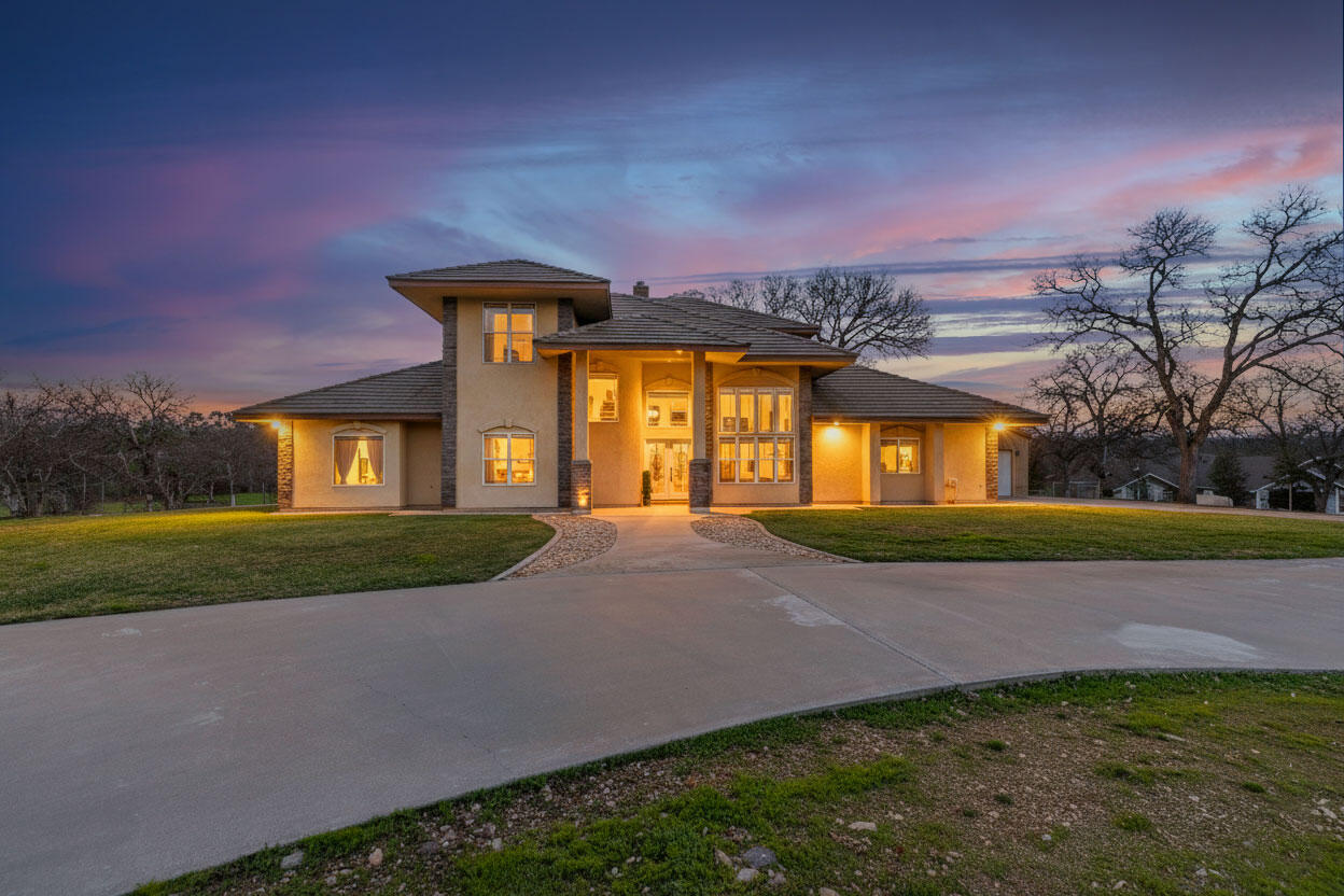 14860 Oak Knoll Drive