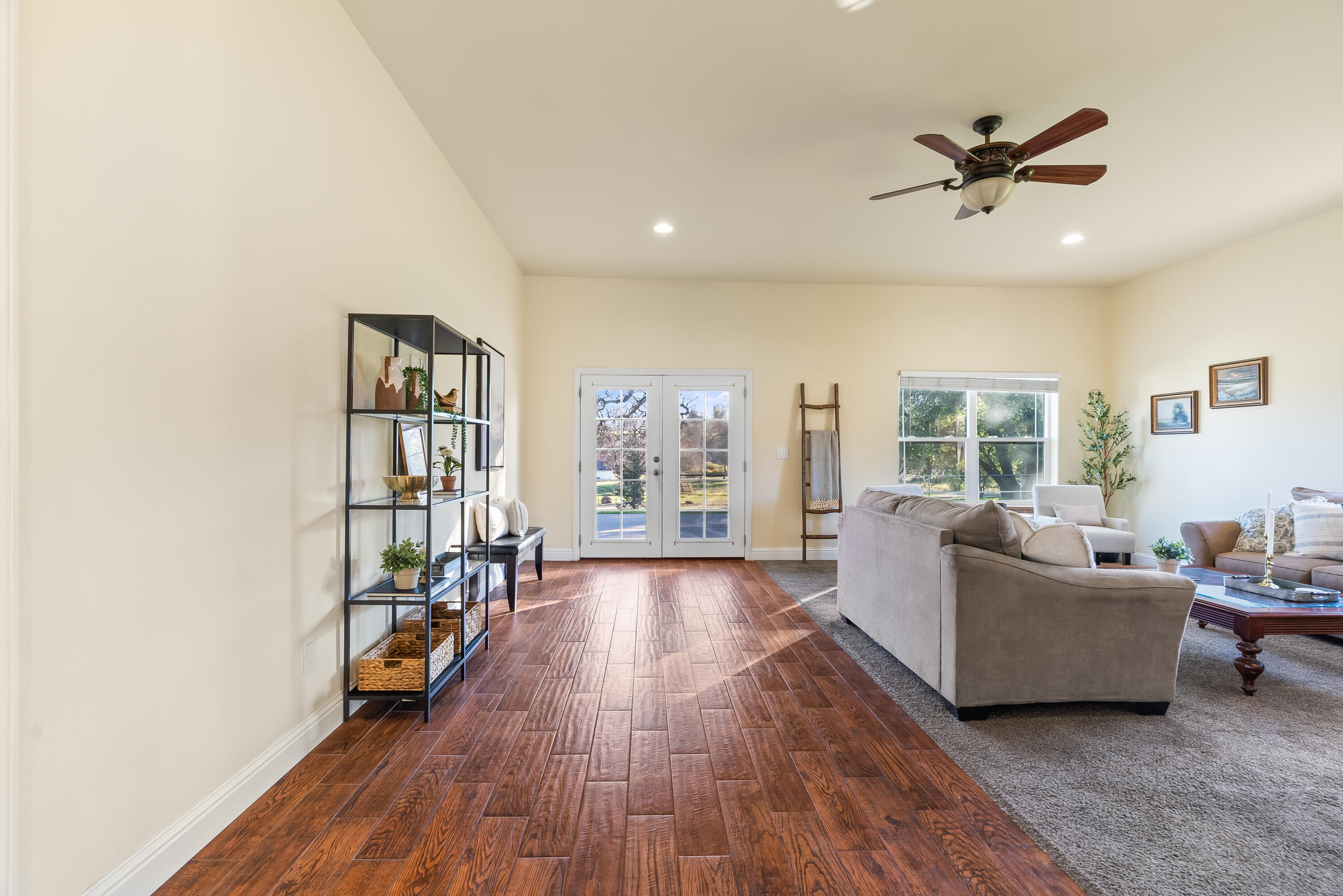 14860 Oak Knoll Drive