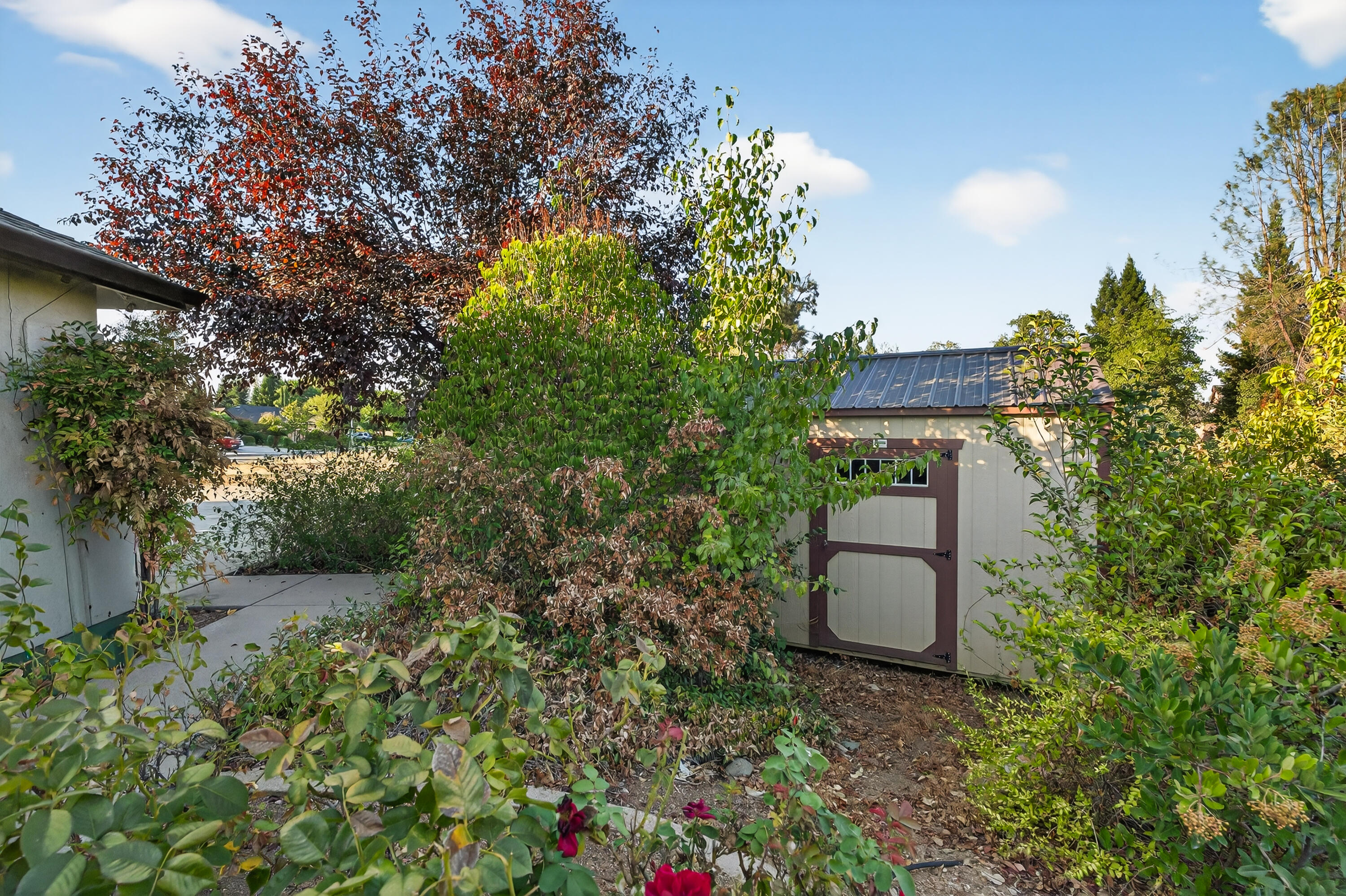 2275 Crescent Moon Drive