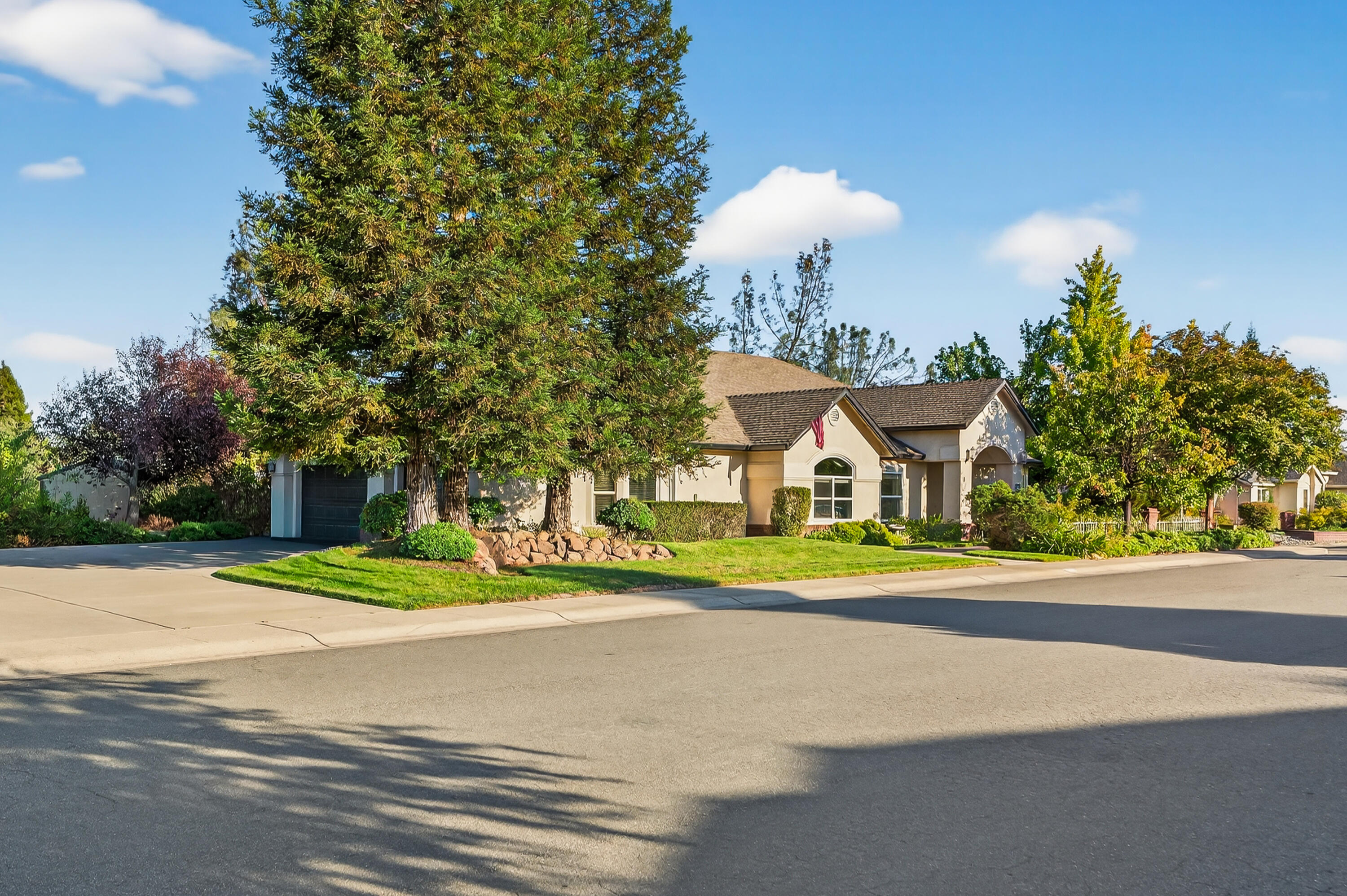 2275 Crescent Moon Drive