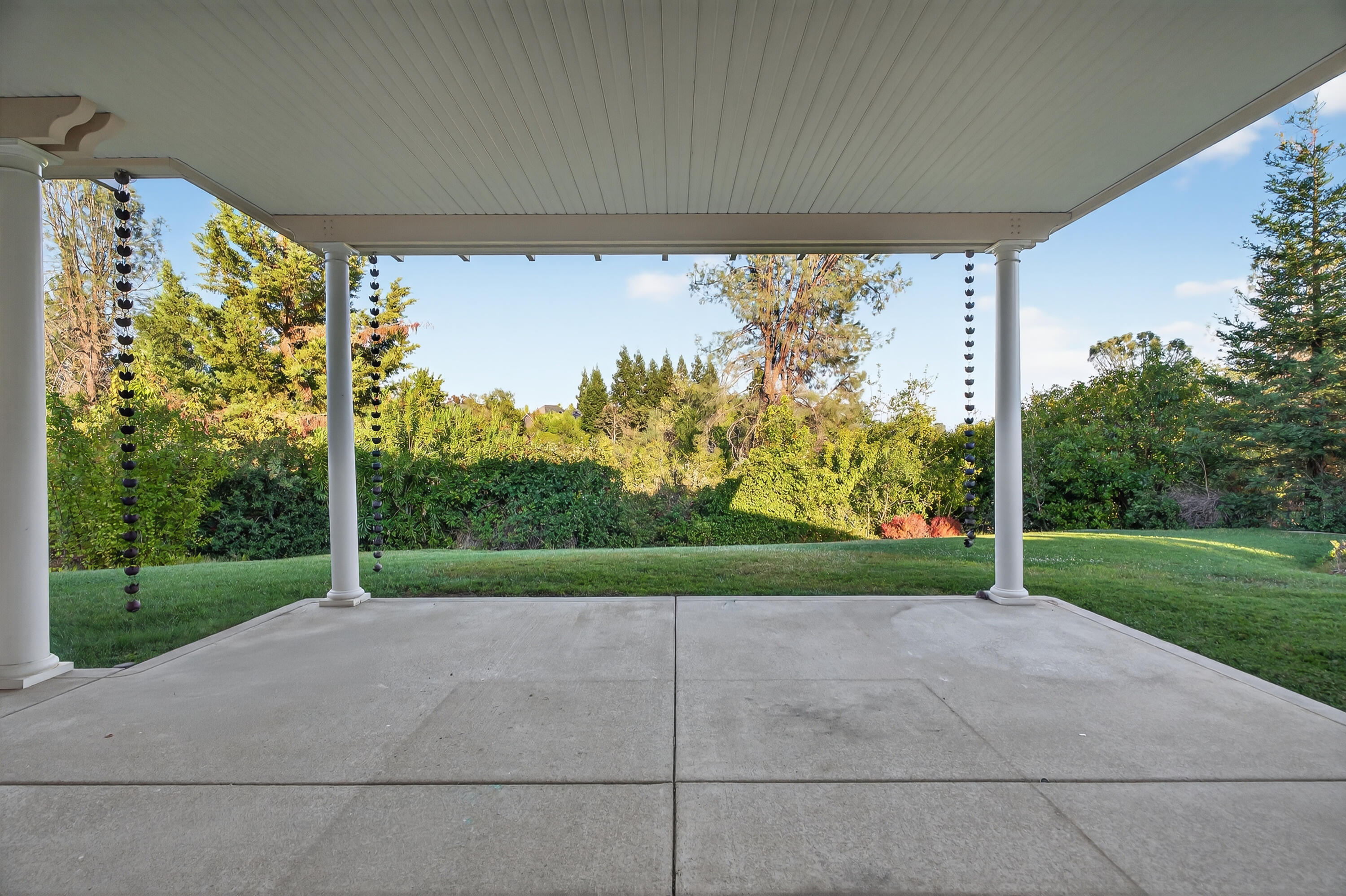 2275 Crescent Moon Drive