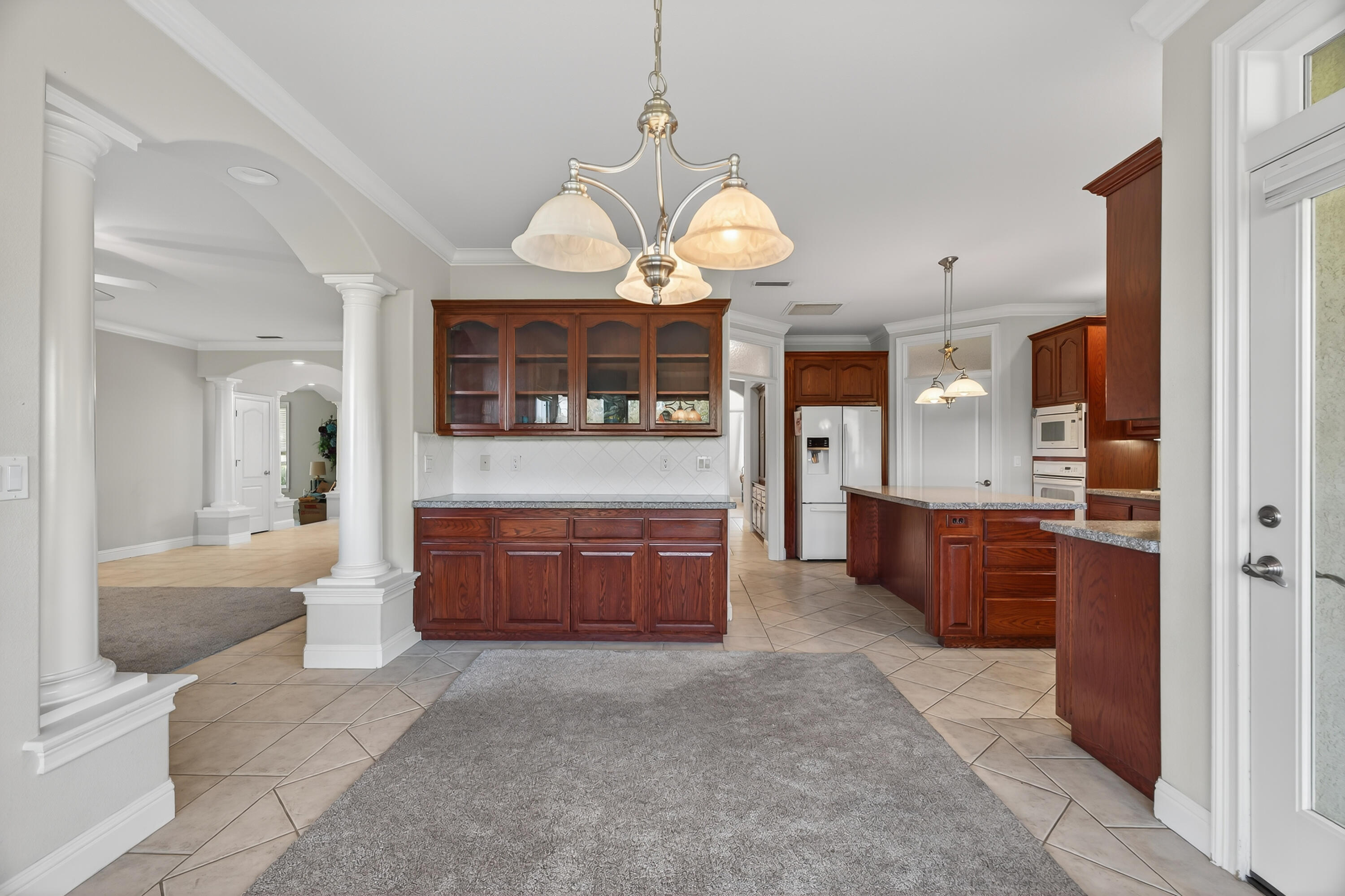 2275 Crescent Moon Drive